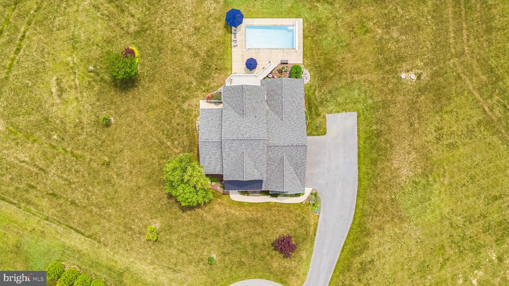 CAROLINES CROSSING - Residential