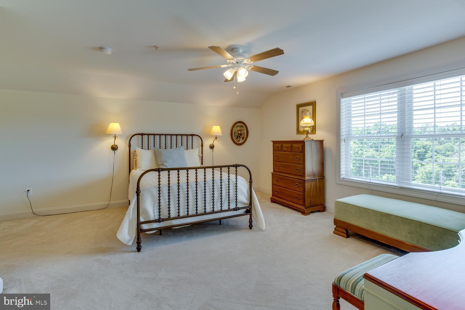 CAROLINES CROSSING - Residential