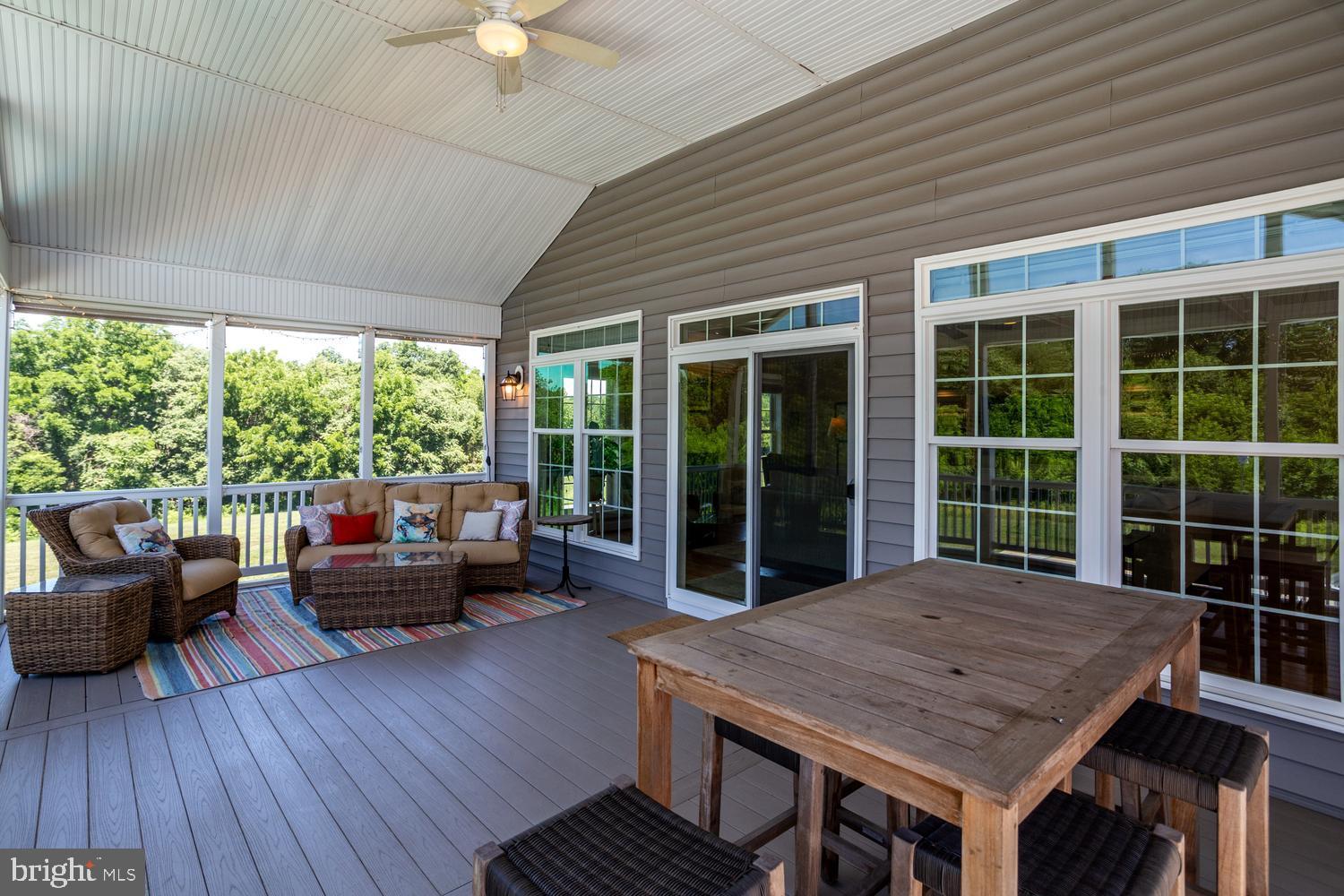 CAROLINES CROSSING - Residential