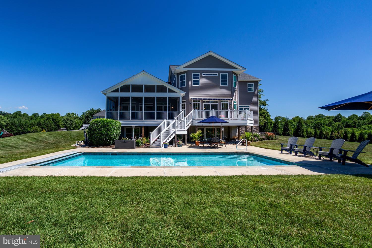CAROLINES CROSSING - Residential