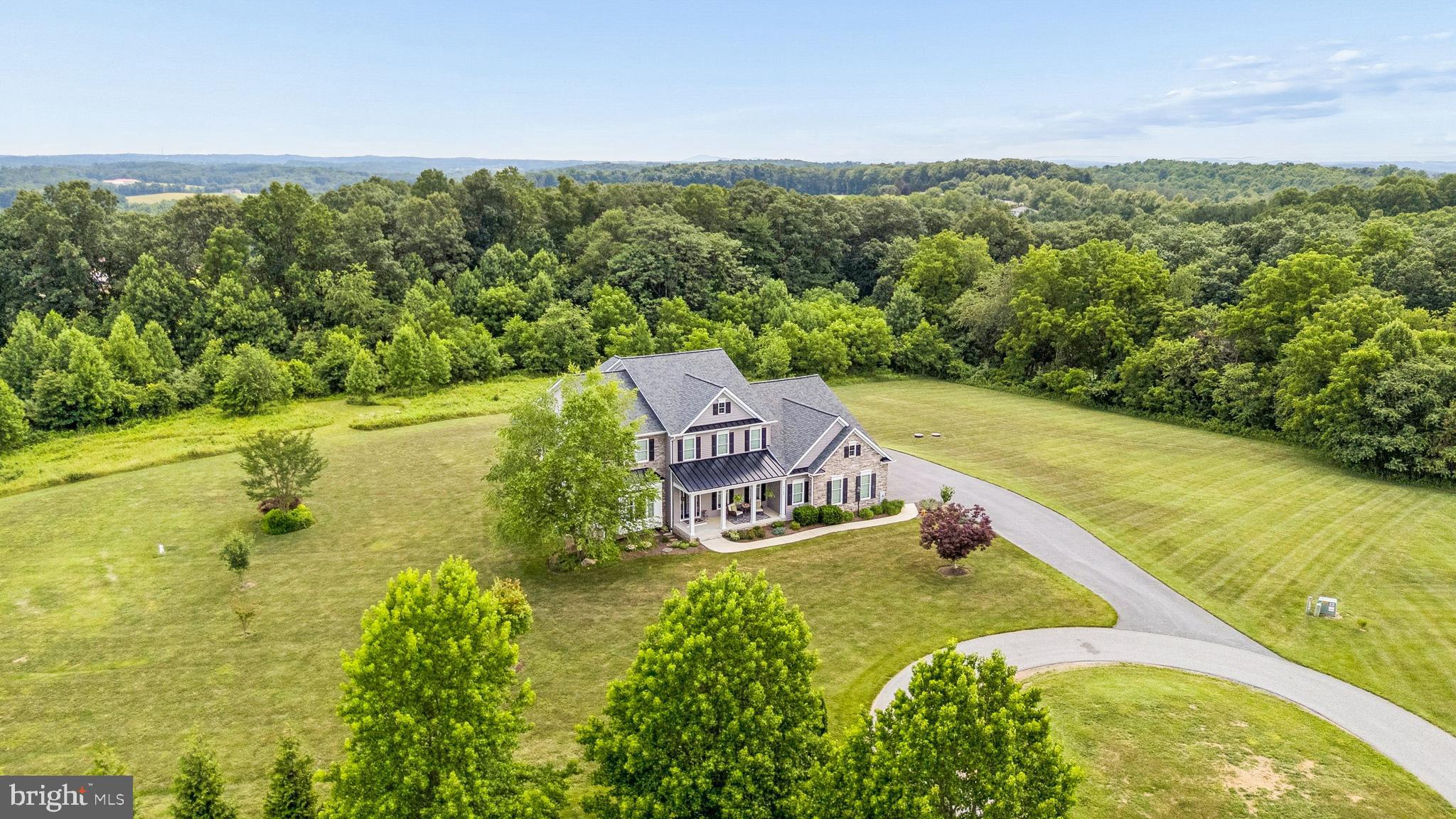 CAROLINES CROSSING - Residential