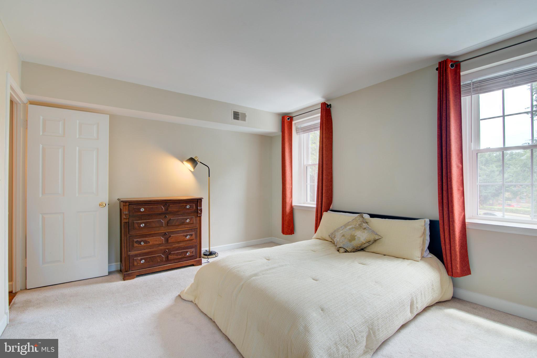 FAIRLINGTON - Residential
