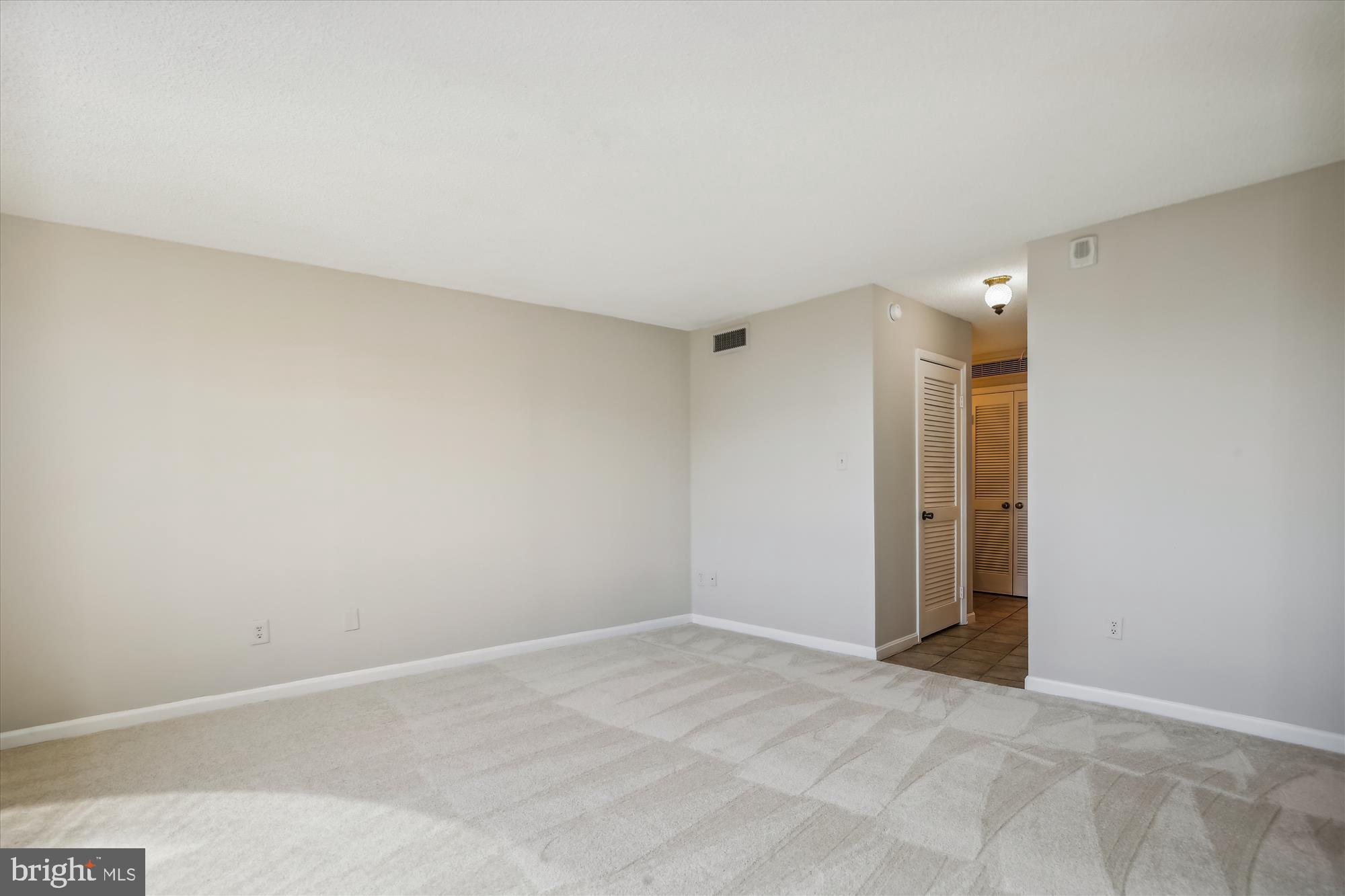 THE REPRESENTATIVE - Residential Lease