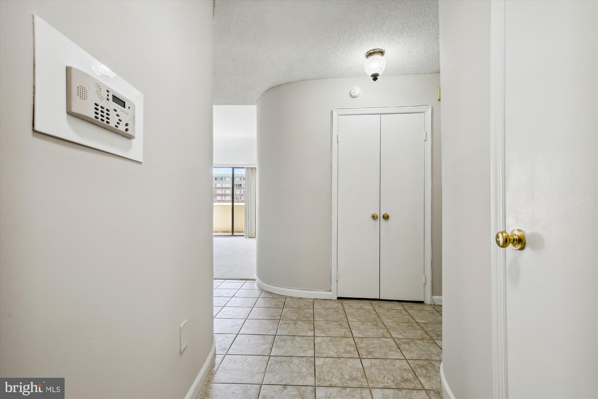 THE REPRESENTATIVE - Residential Lease