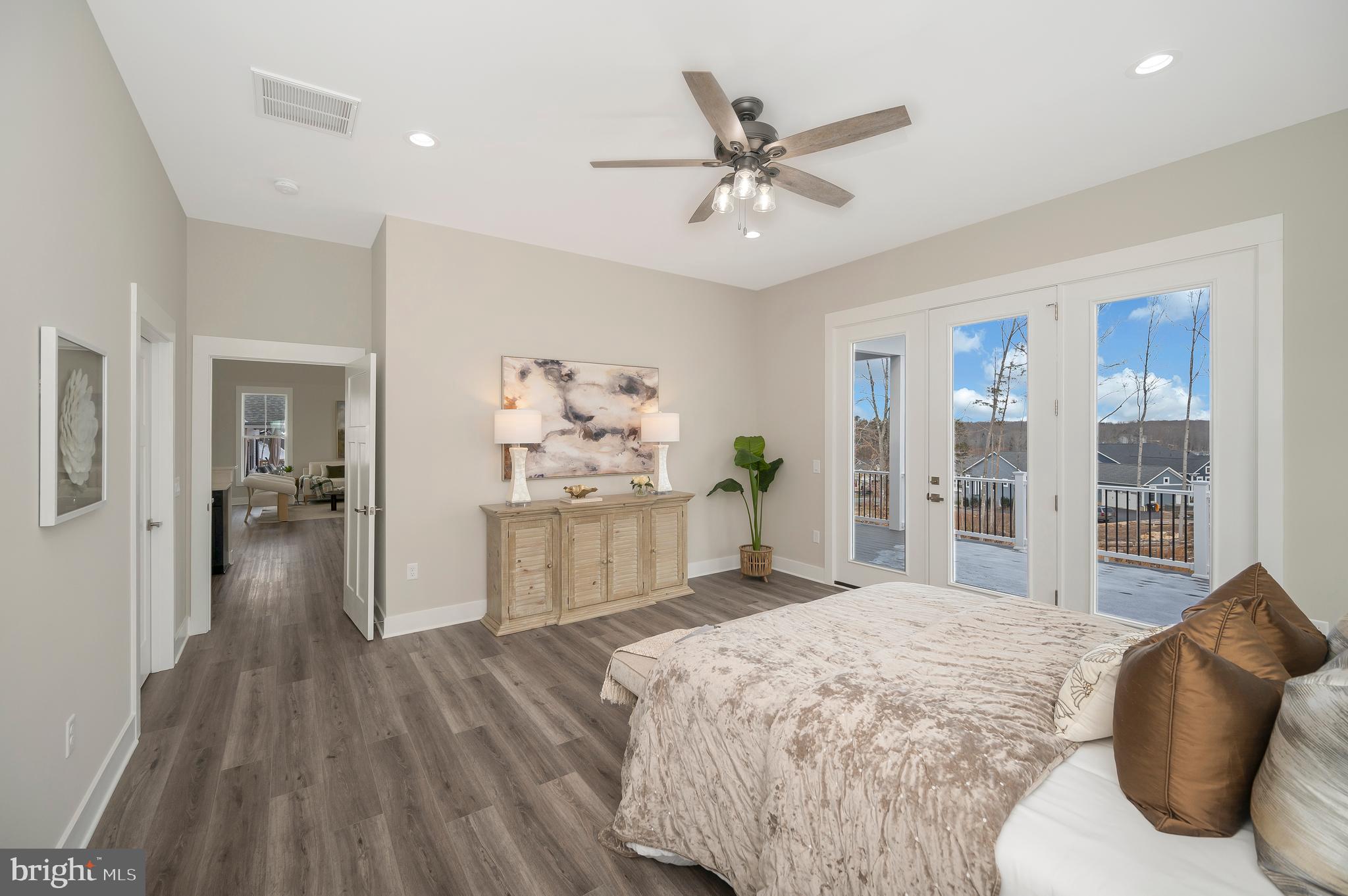 SUNSET COVE - Residential