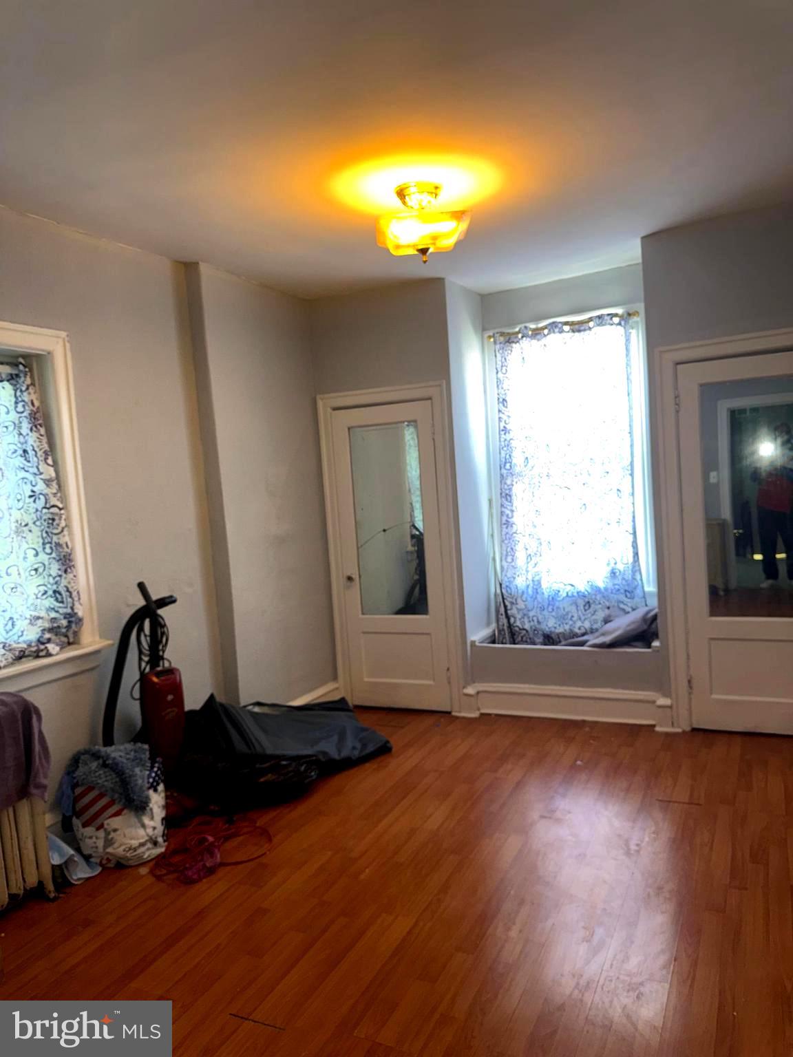LOGAN - Residential