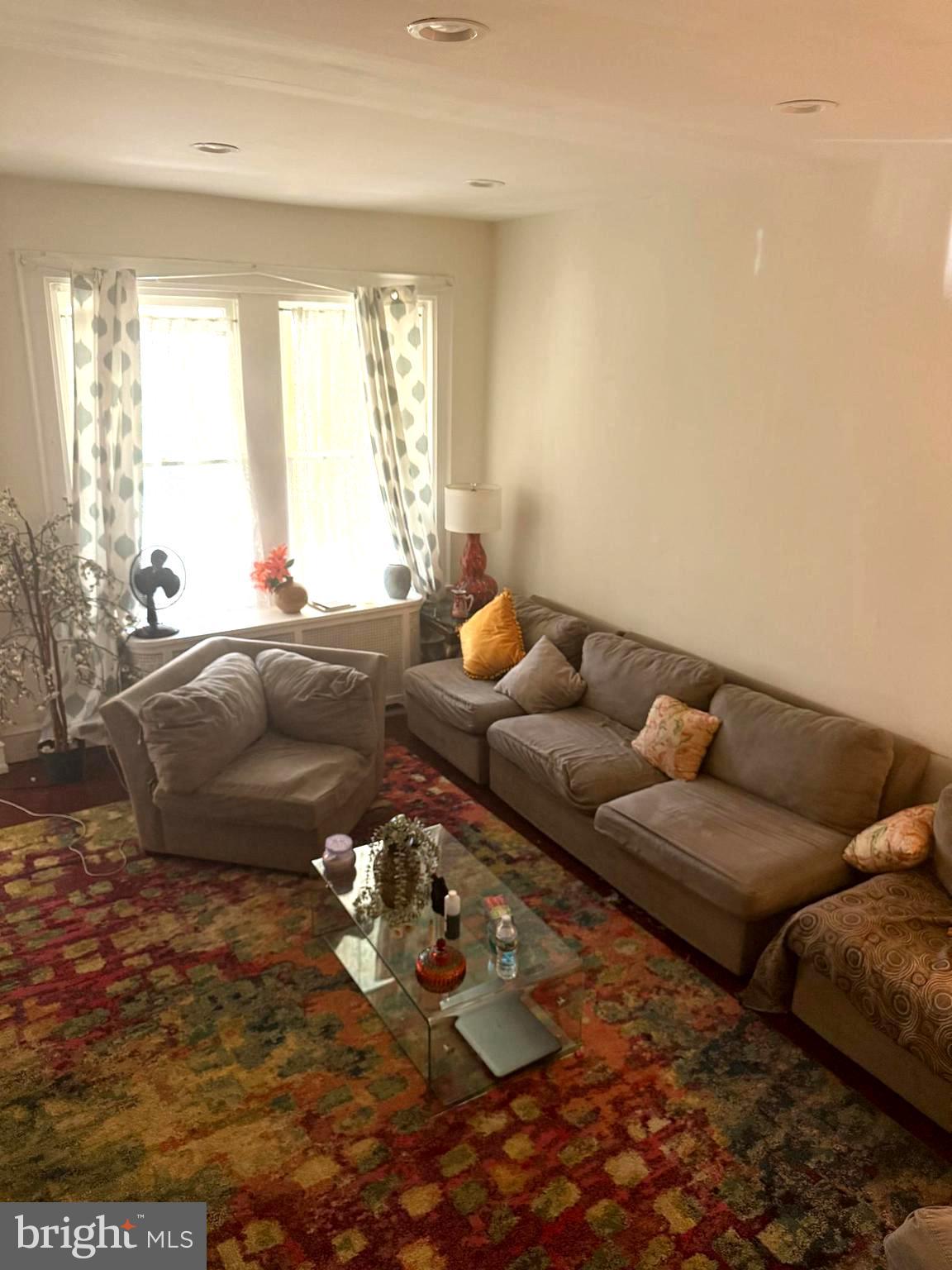 LOGAN - Residential