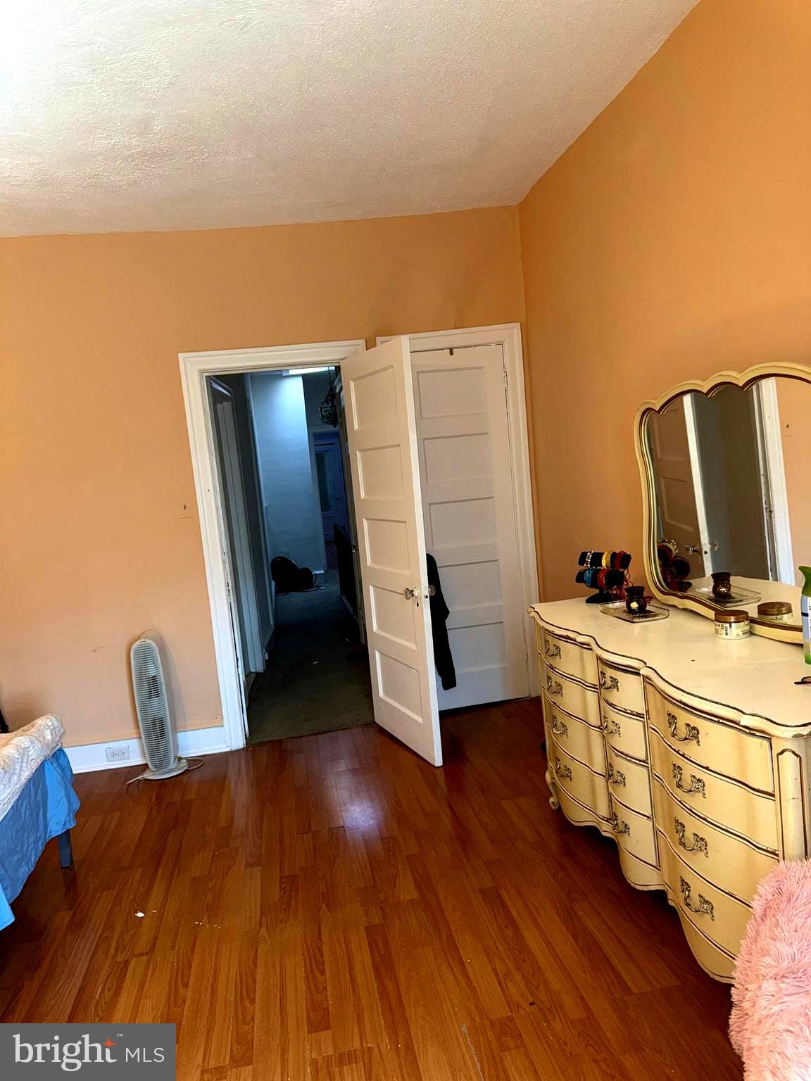 LOGAN - Residential