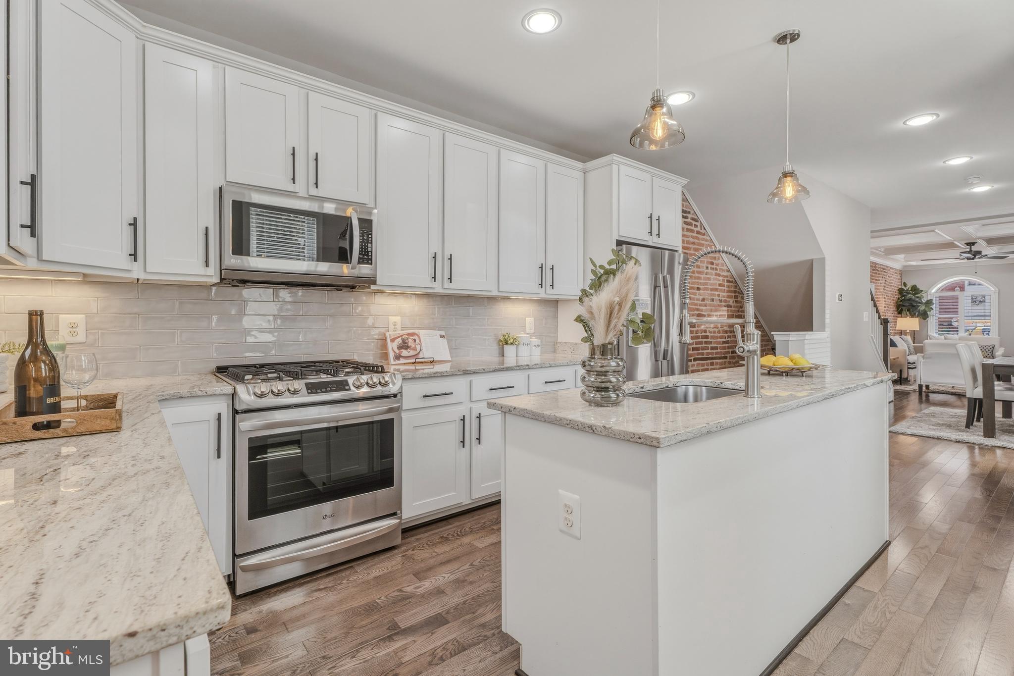 CANTON - Residential