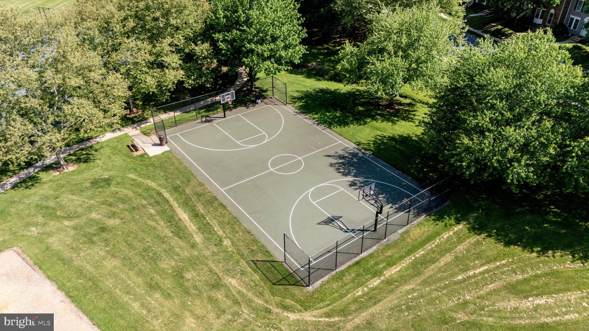LAKETREE - Residential
