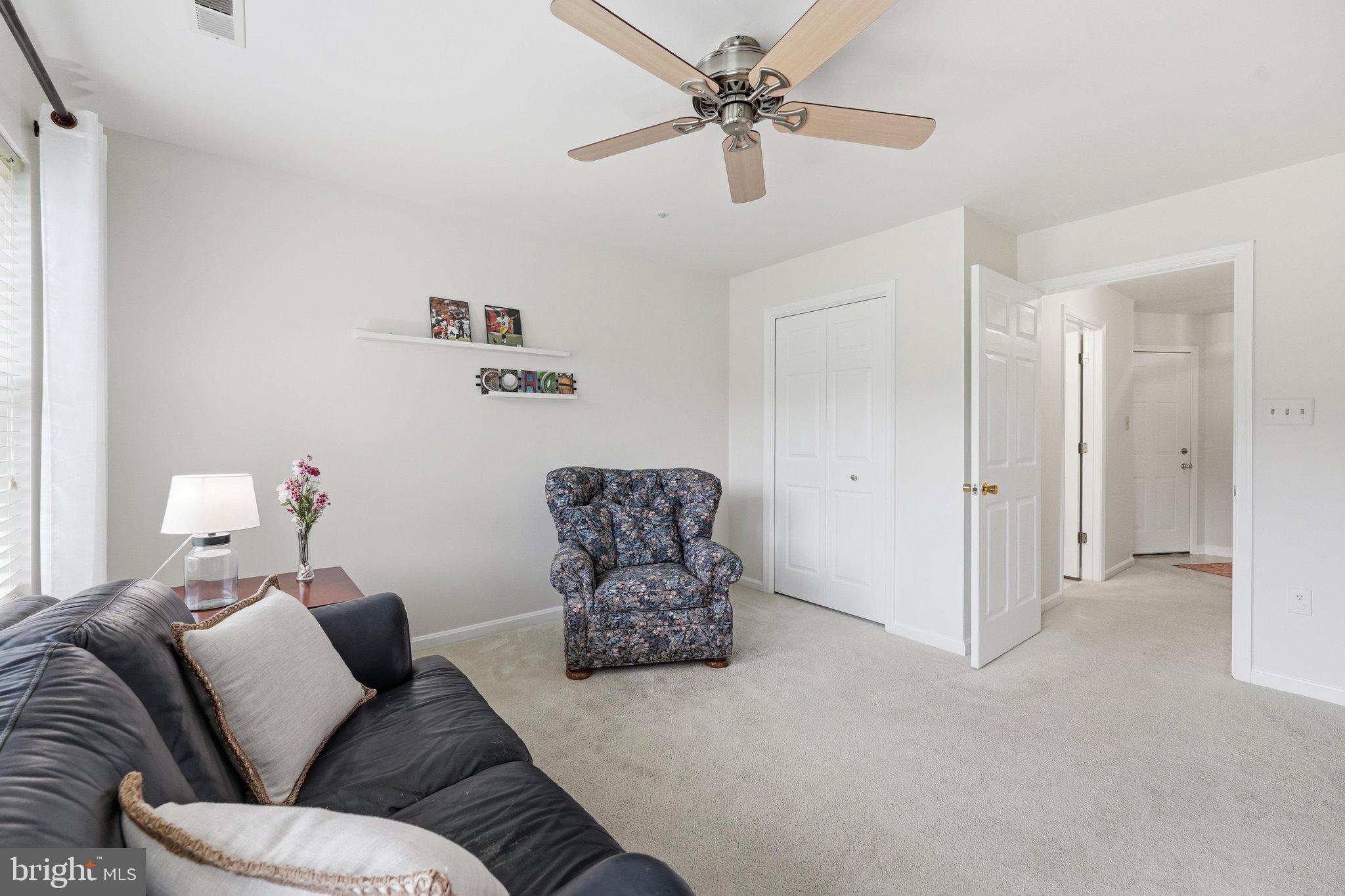 LAKETREE - Residential