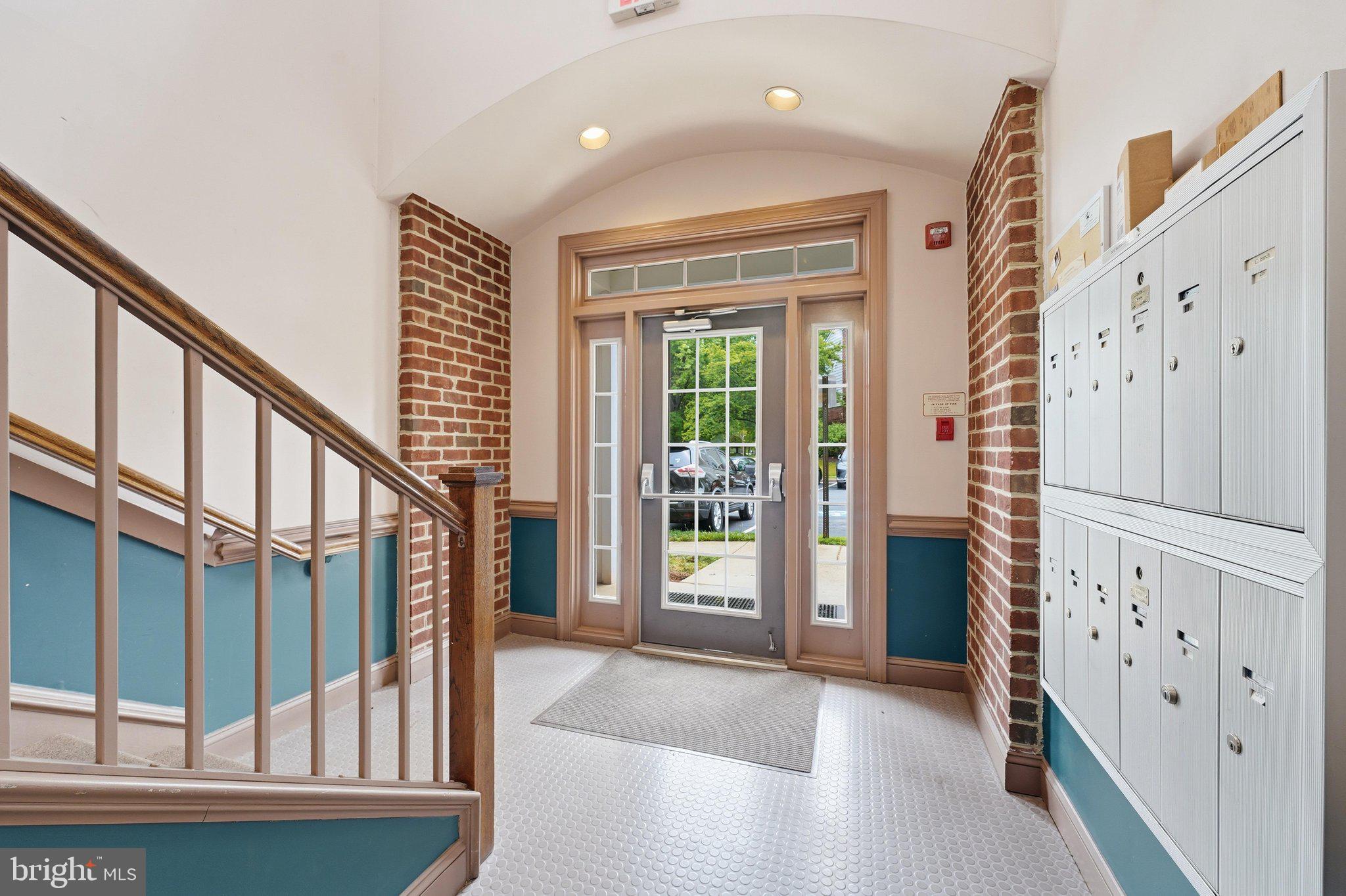 LAKETREE - Residential