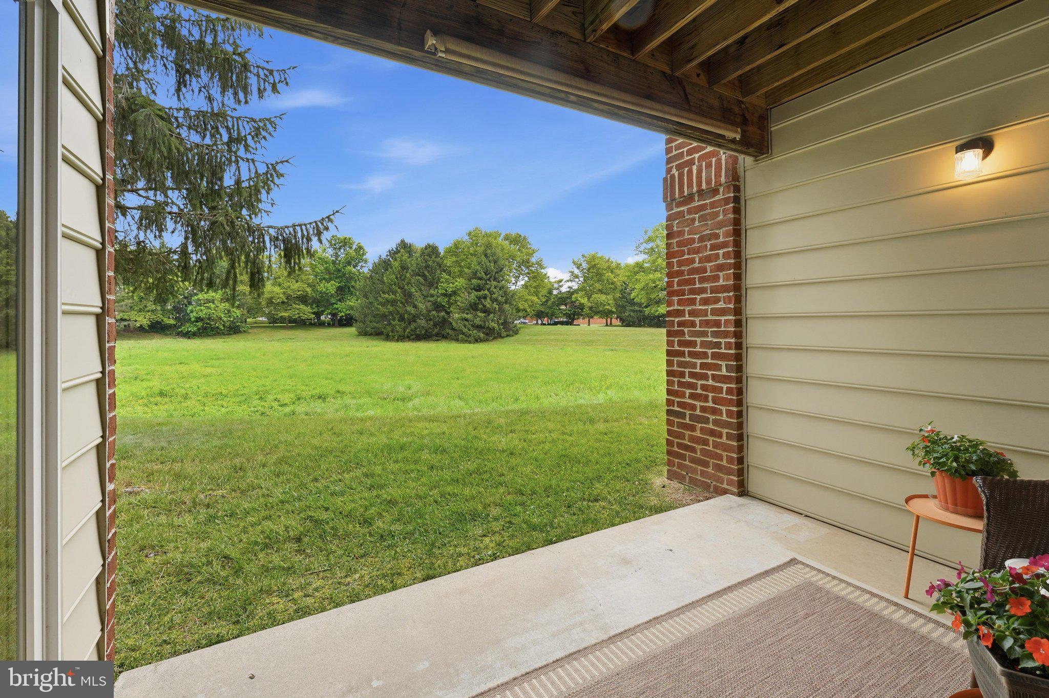 LAKETREE - Residential
