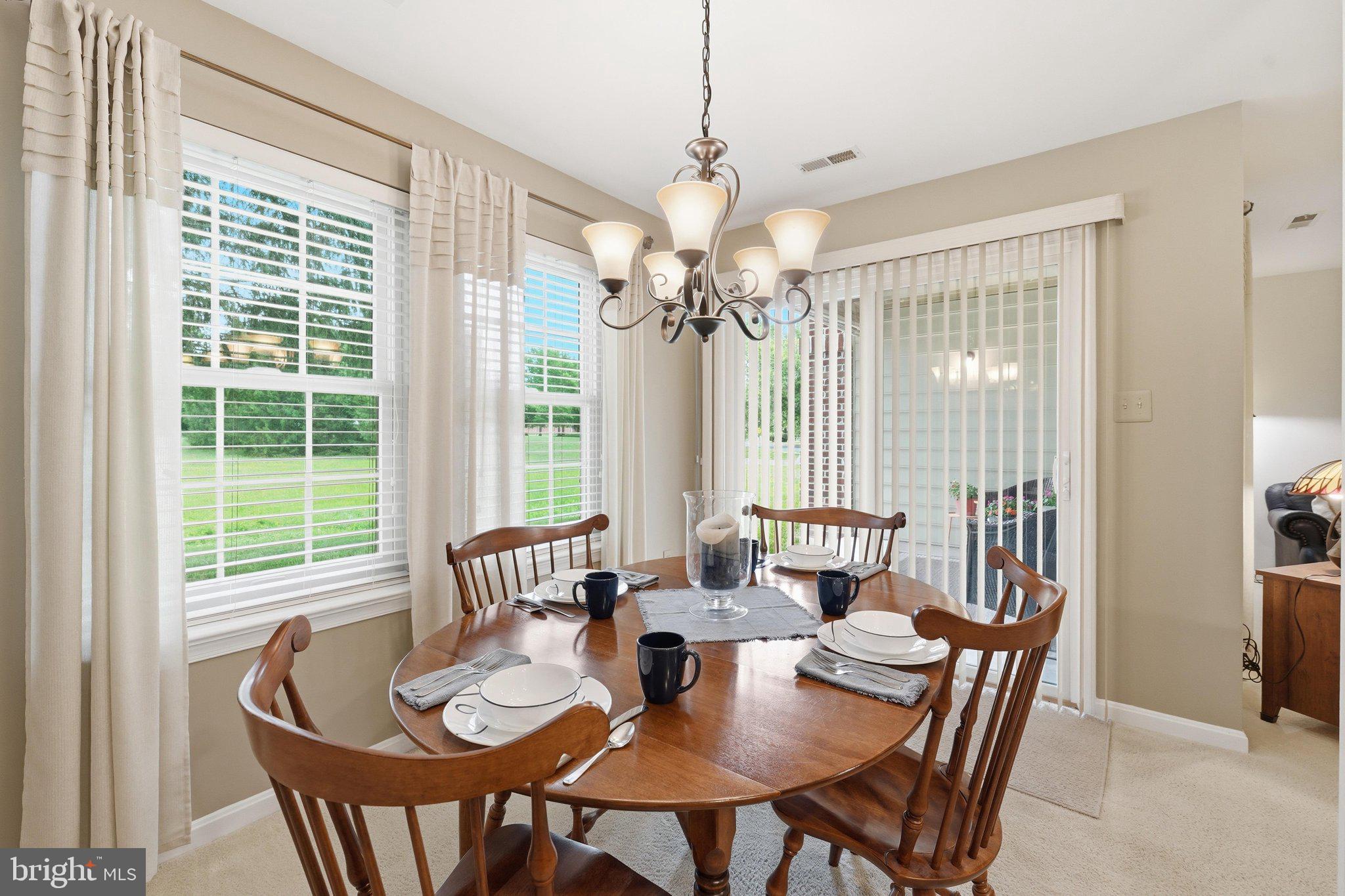 LAKETREE - Residential