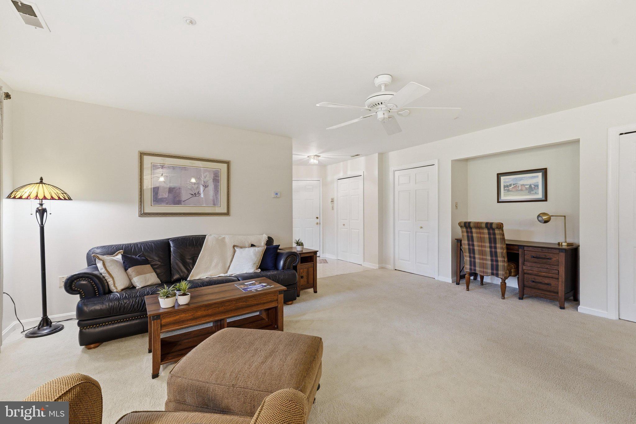 LAKETREE - Residential