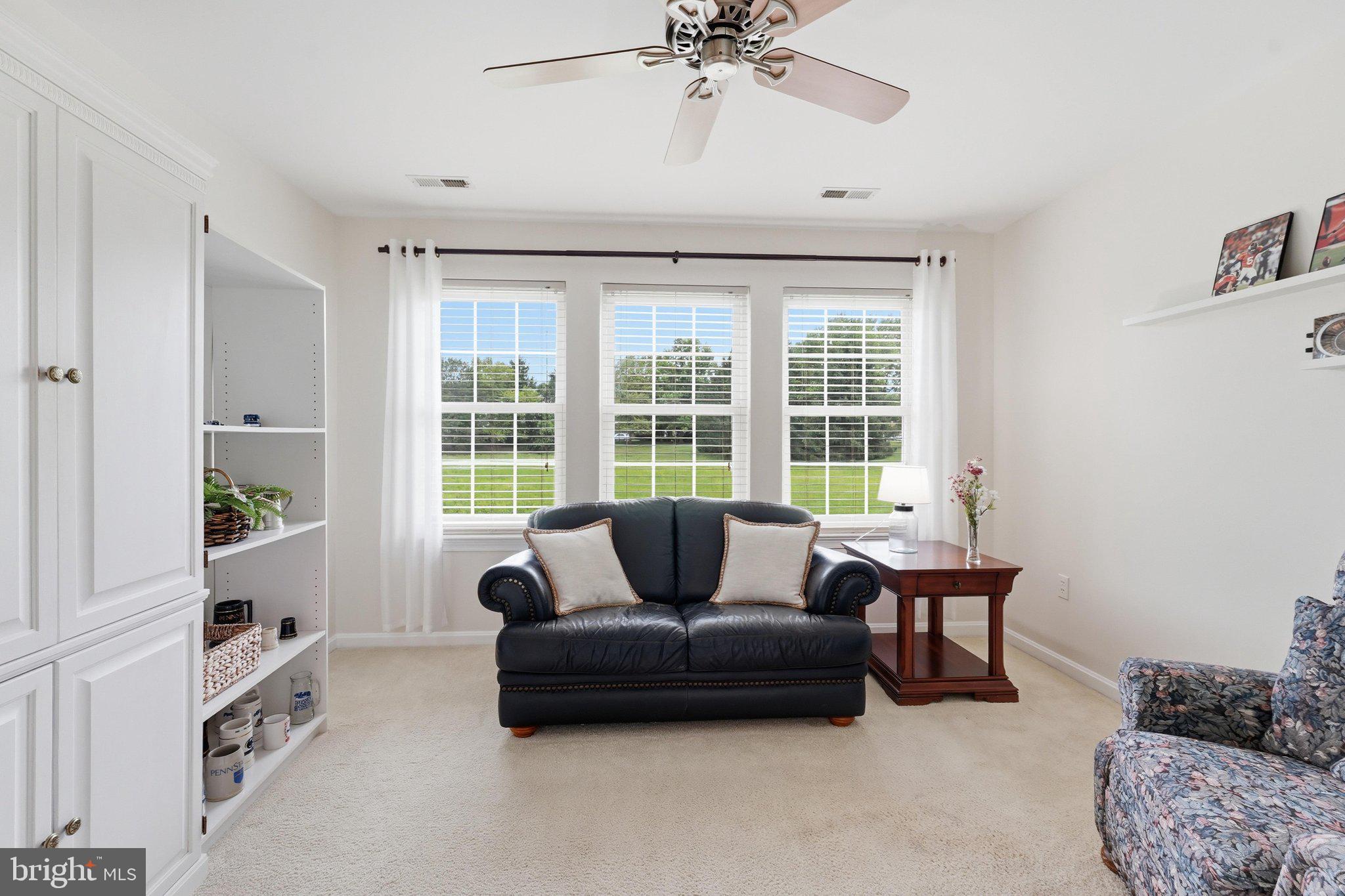 LAKETREE - Residential