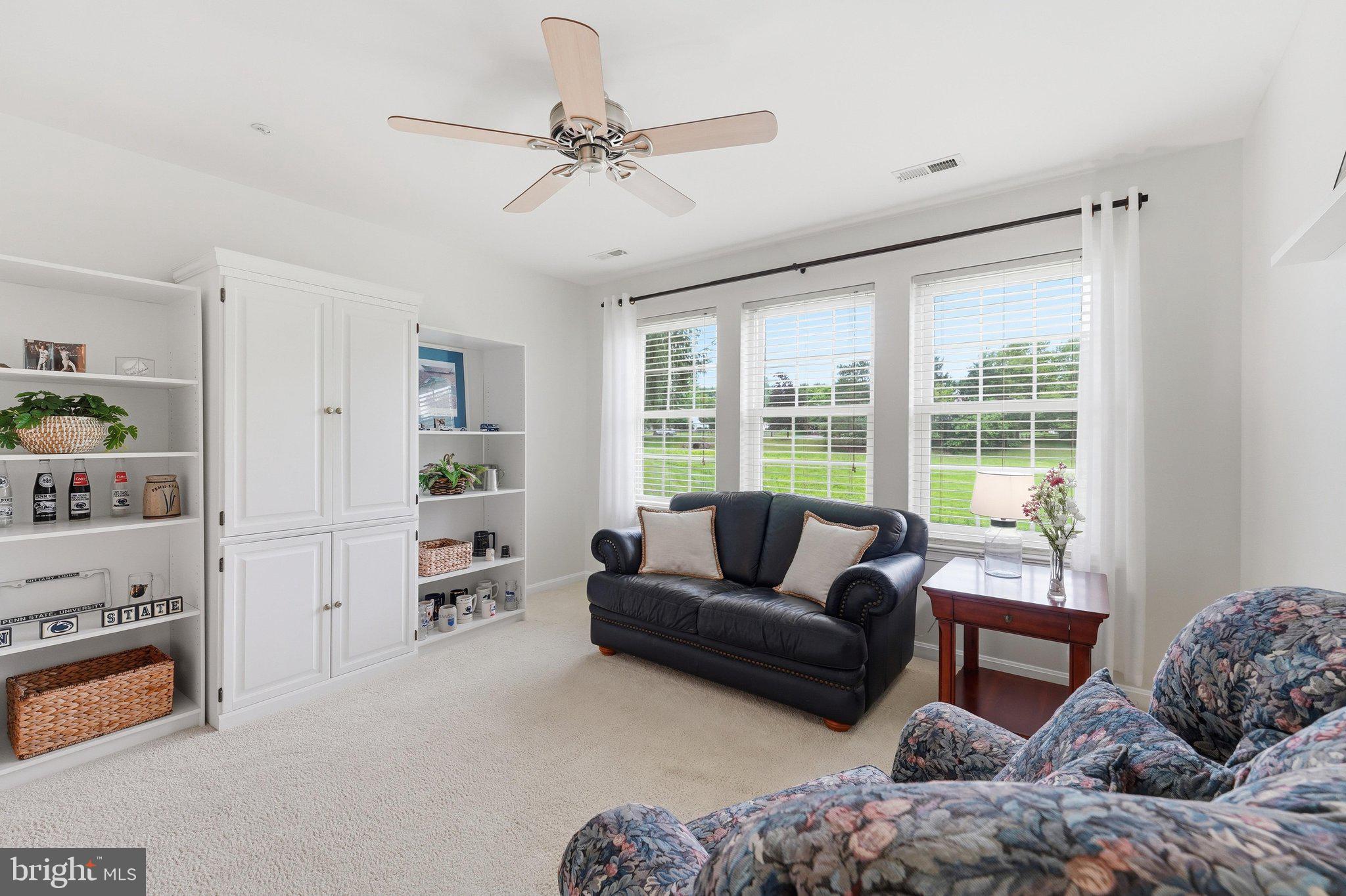 LAKETREE - Residential