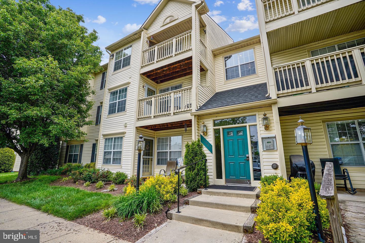 STRATFORD CONDOS - Residential