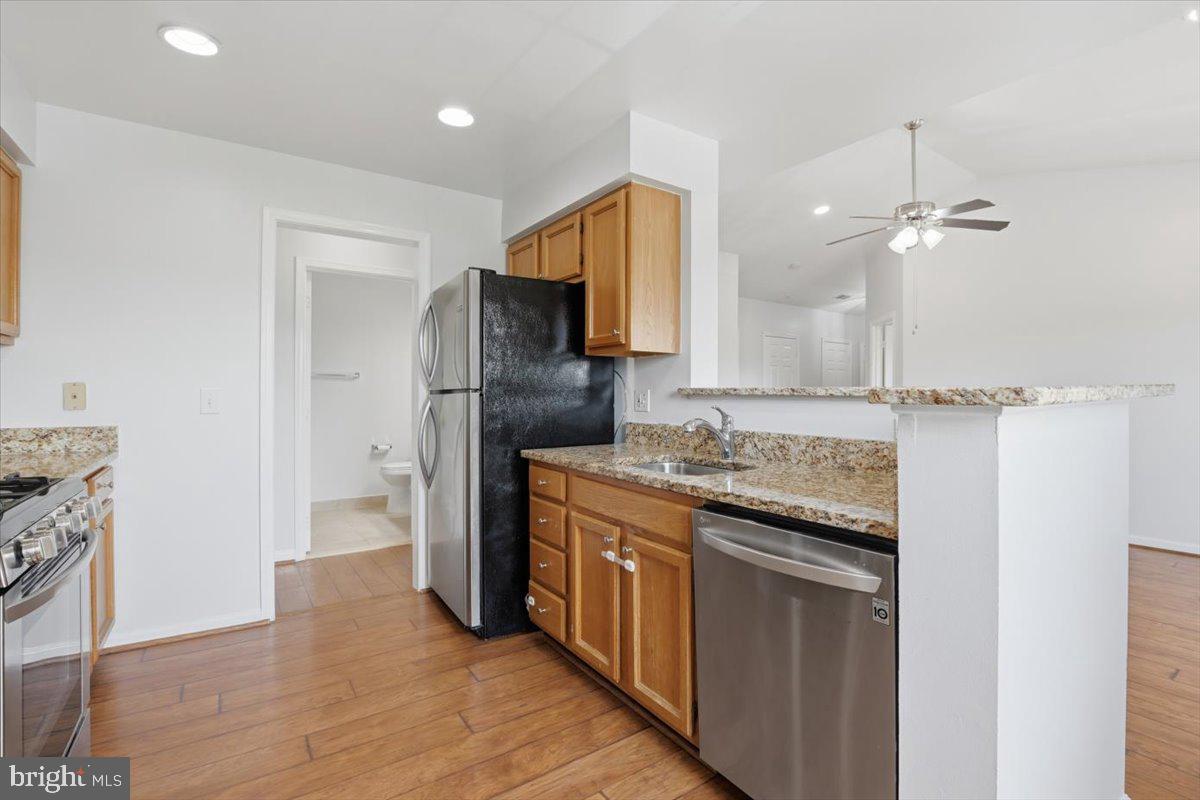STRATFORD CONDOS - Residential