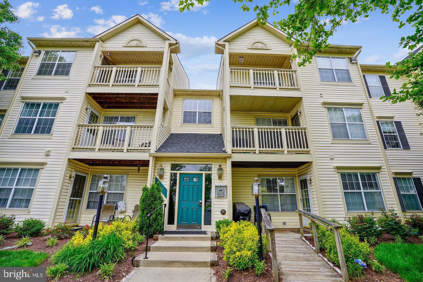 STRATFORD CONDOS - Residential