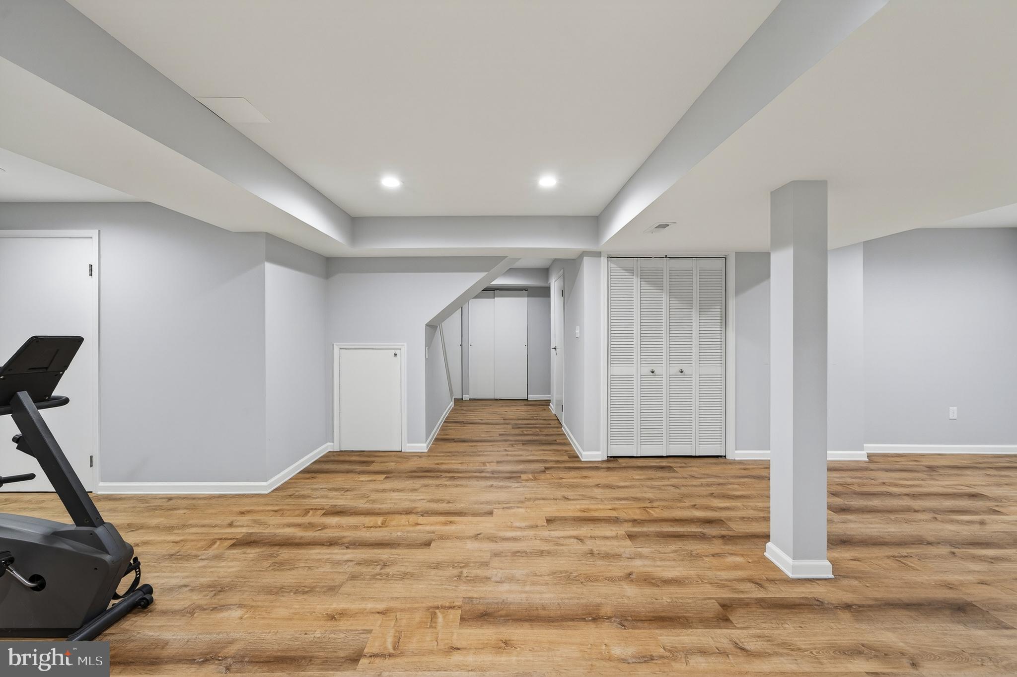 BALLINAHINCH - Residential