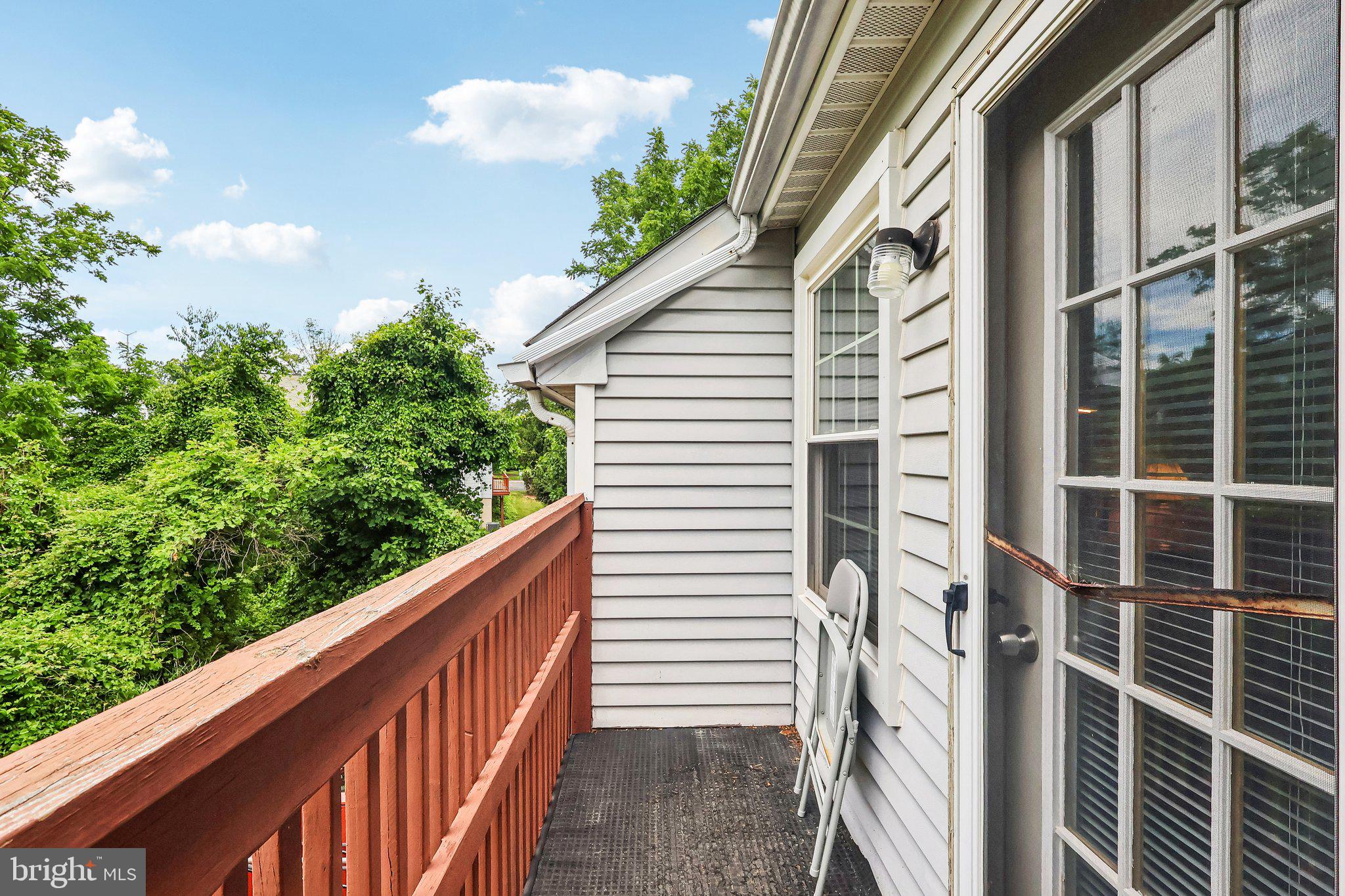 SAW MILL VALLEY - Residential