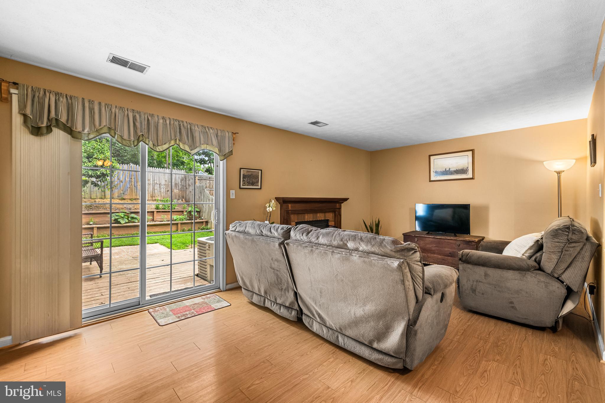 ROBERTS FIELD - Residential