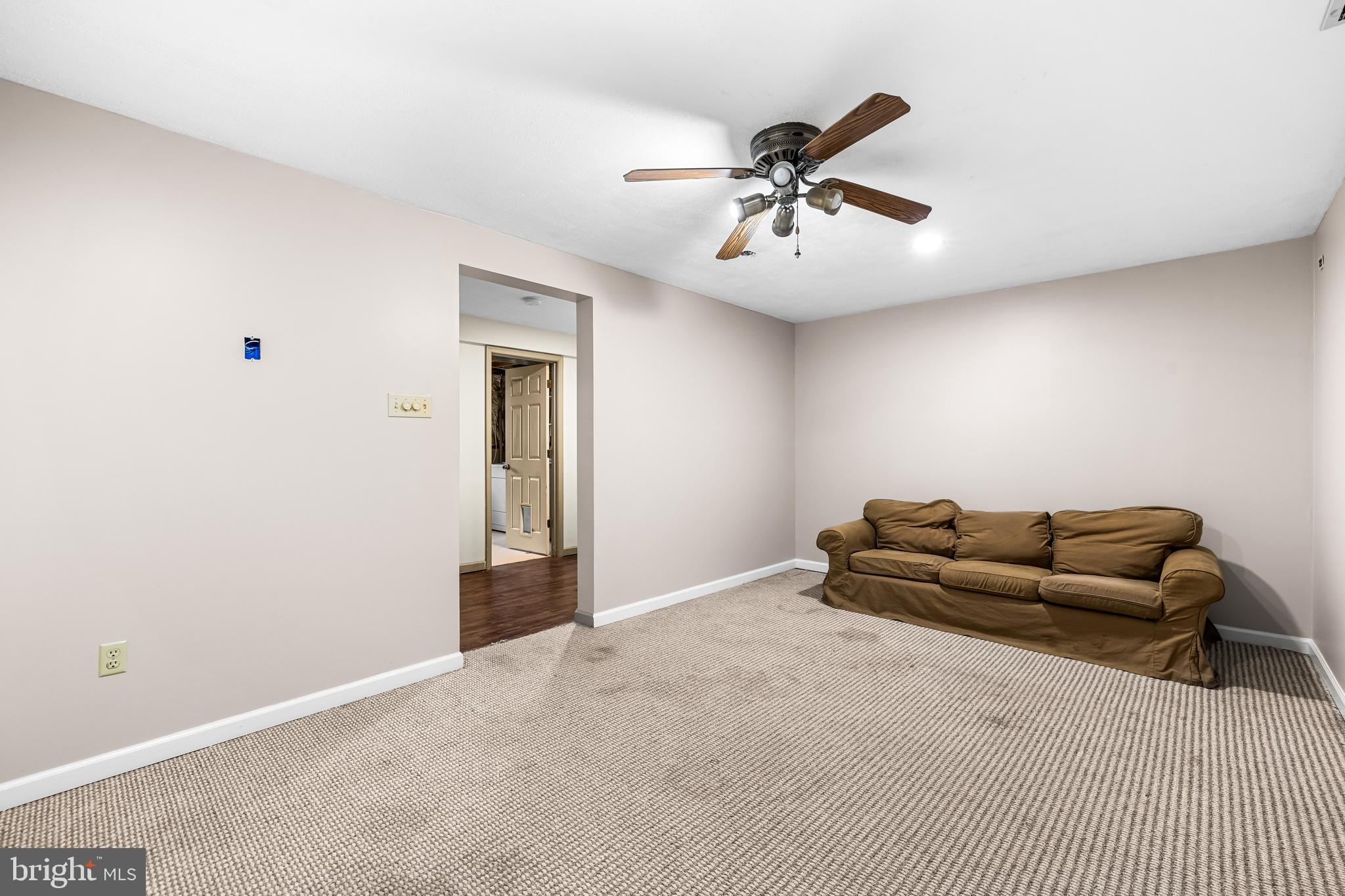 ROBERTS FIELD - Residential
