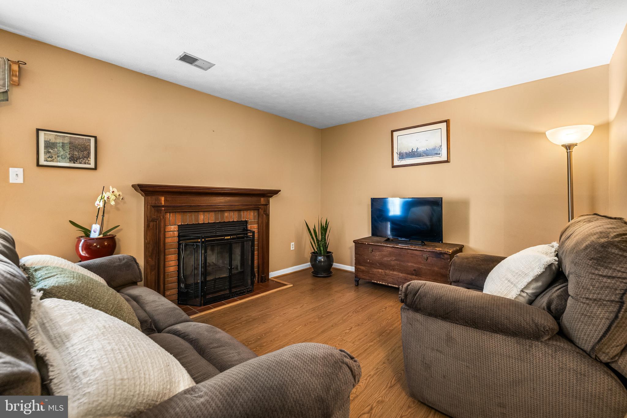 ROBERTS FIELD - Residential