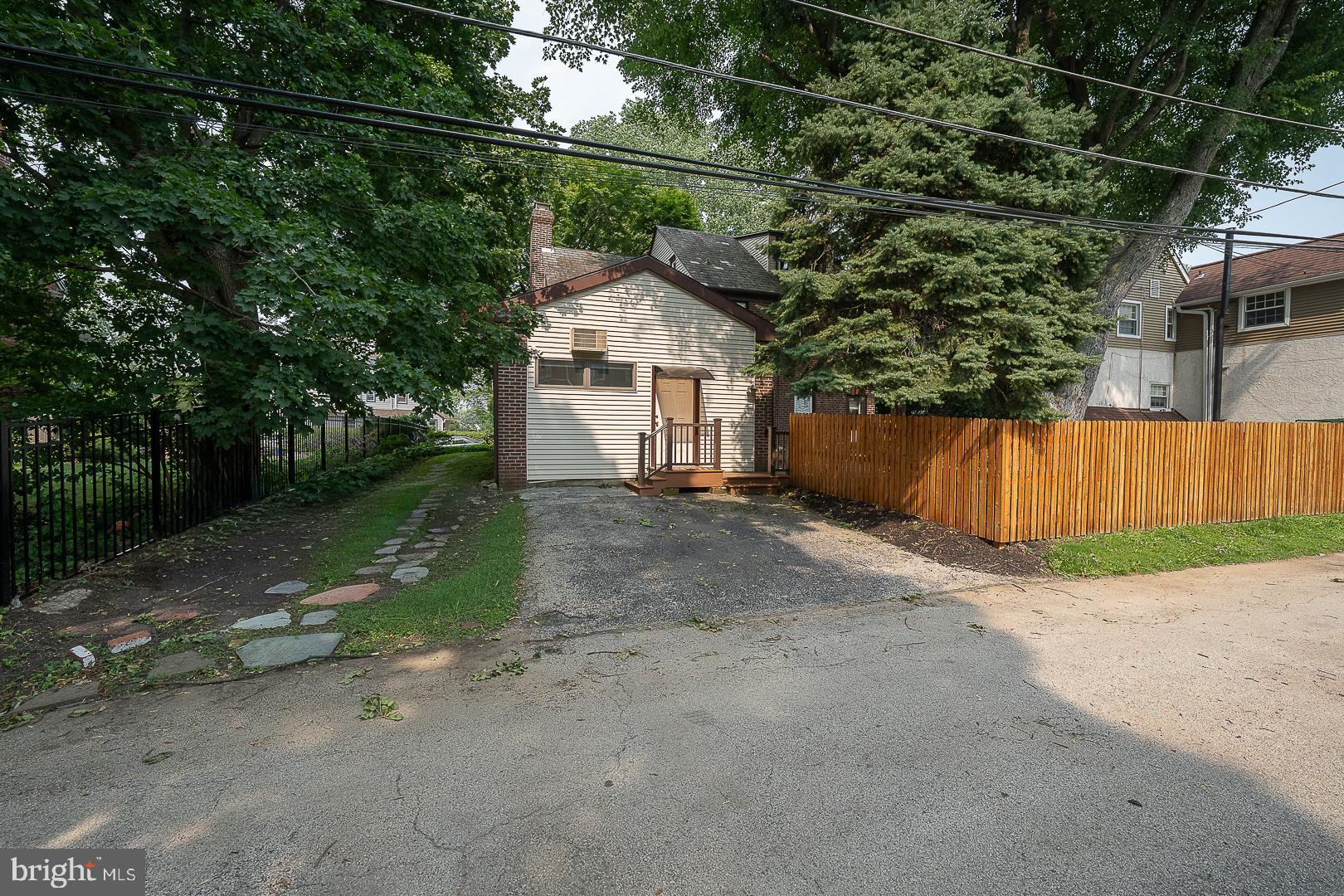 PENN WYNNE - Residential