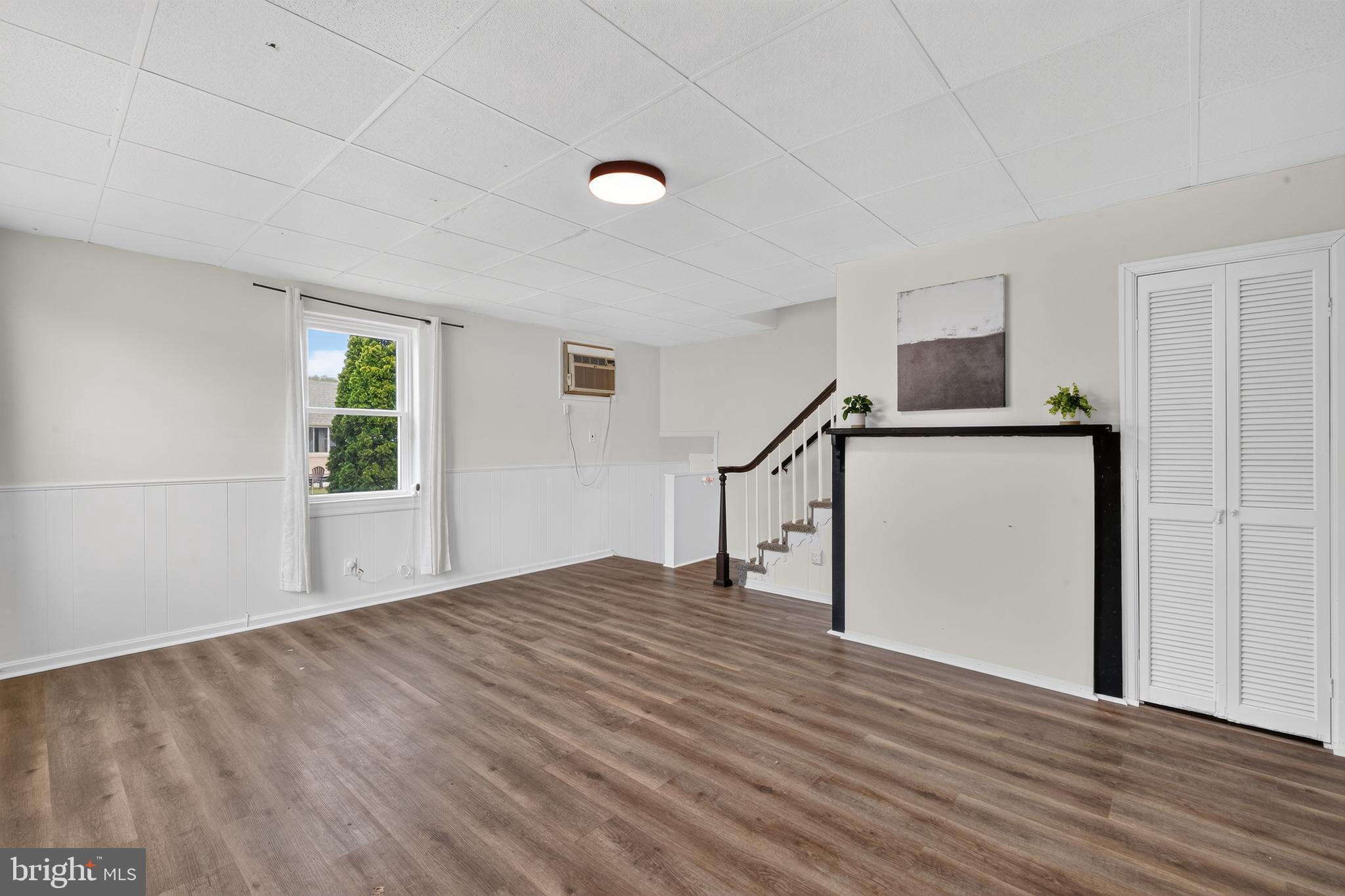 MARSHALL TERRACE - Residential