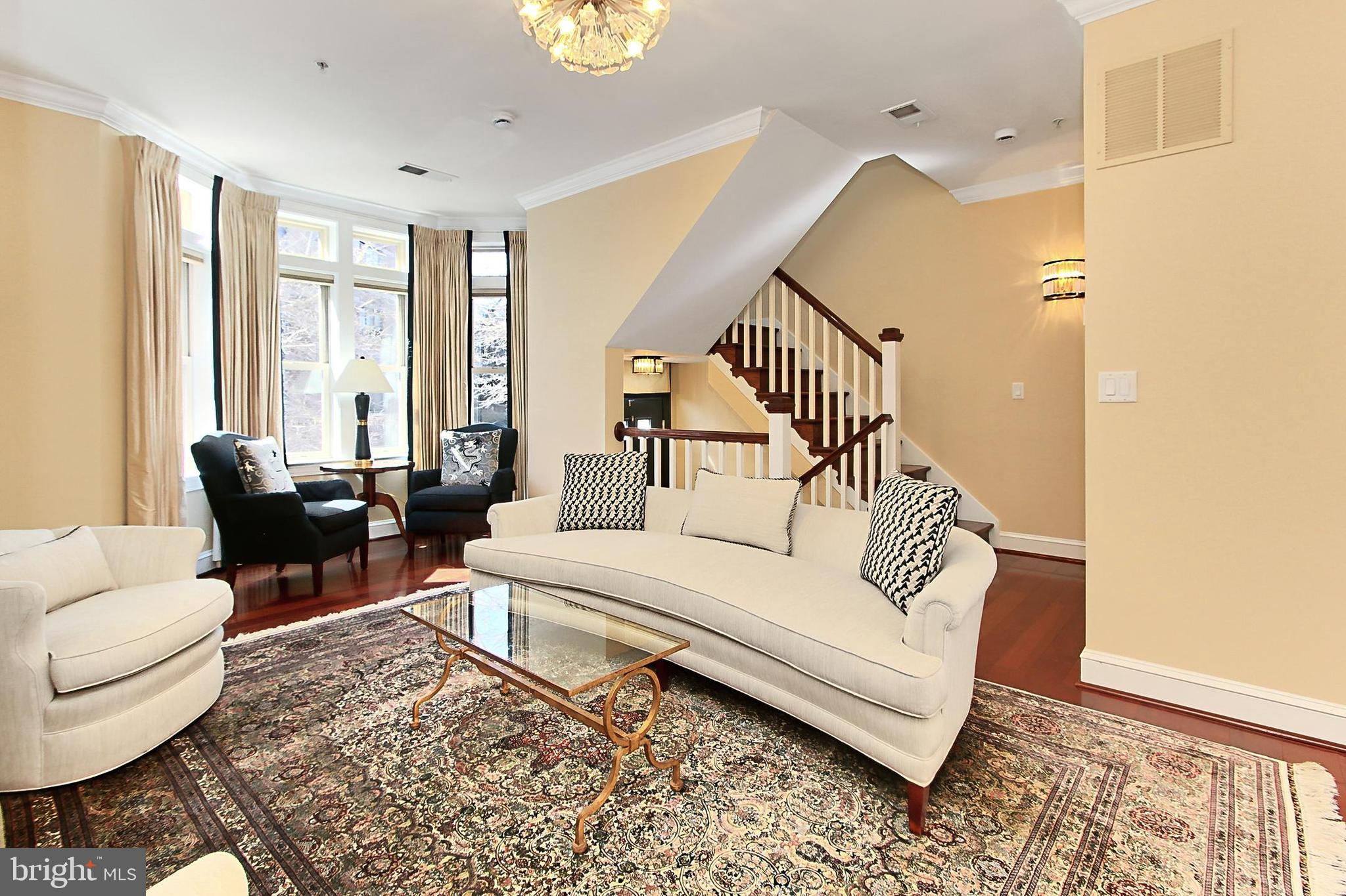 VISTA ON COURTHOUSE - Residential