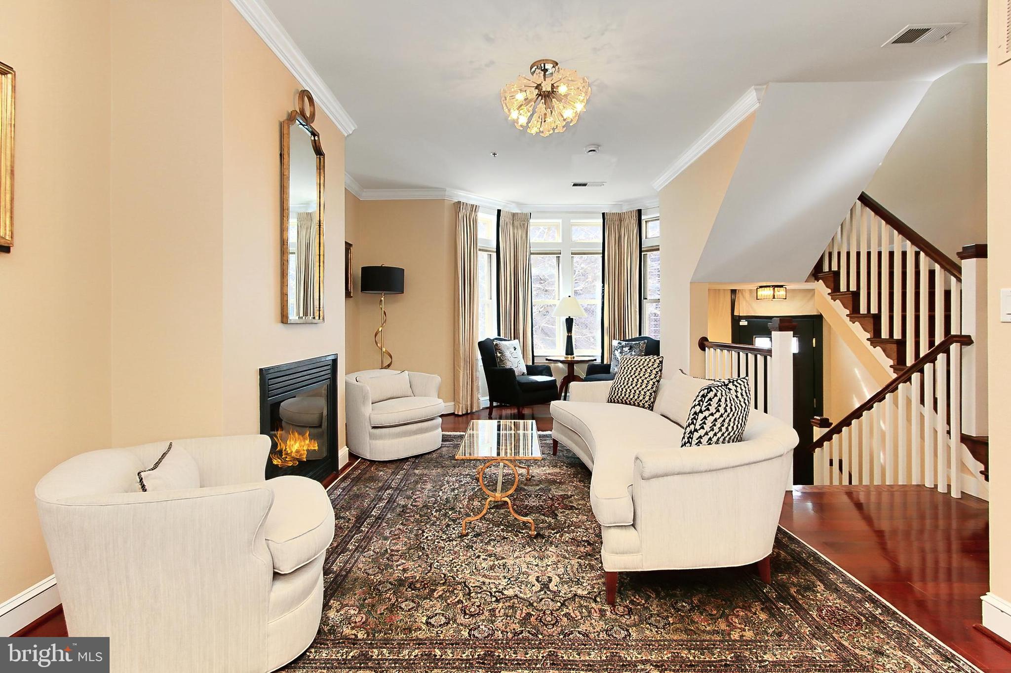 VISTA ON COURTHOUSE - Residential