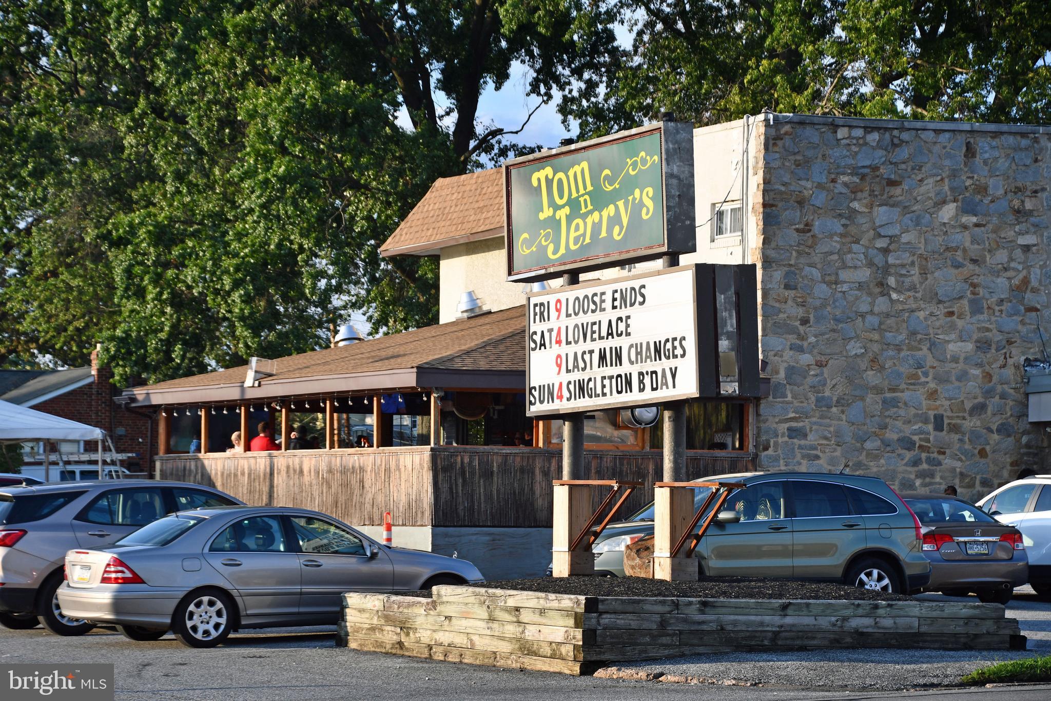FOLSOM - Commercial Sale