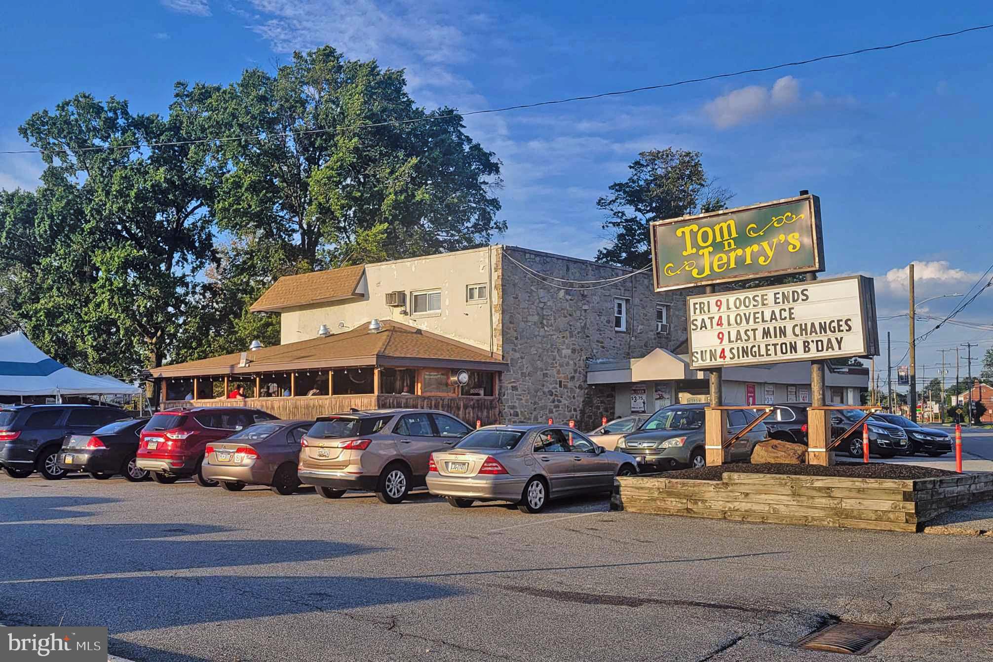 FOLSOM - Commercial Sale