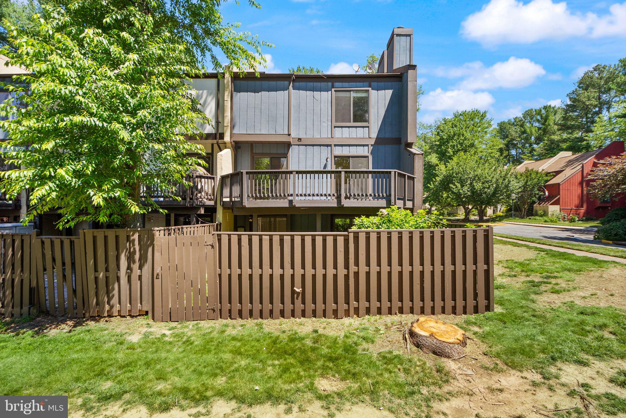 RESTON - Residential