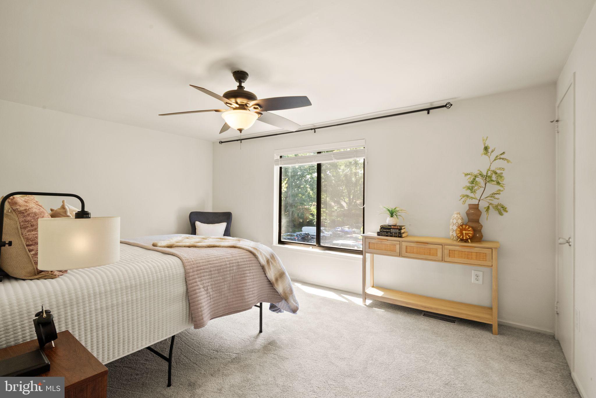 RESTON - Residential