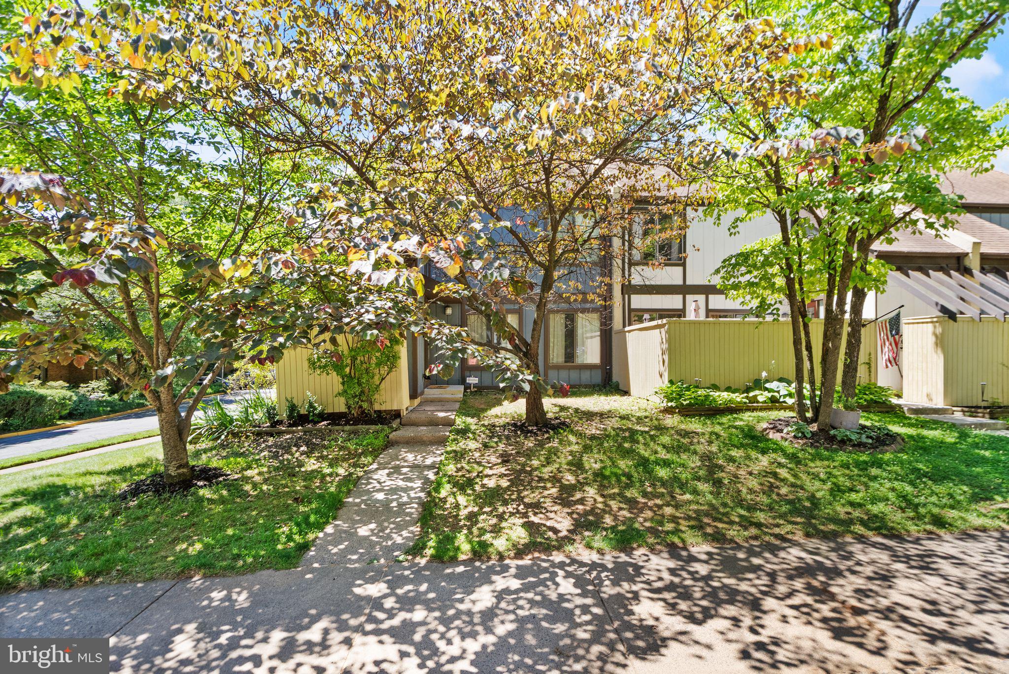 RESTON - Residential