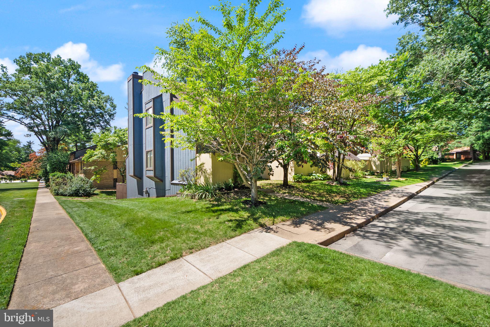 RESTON - Residential