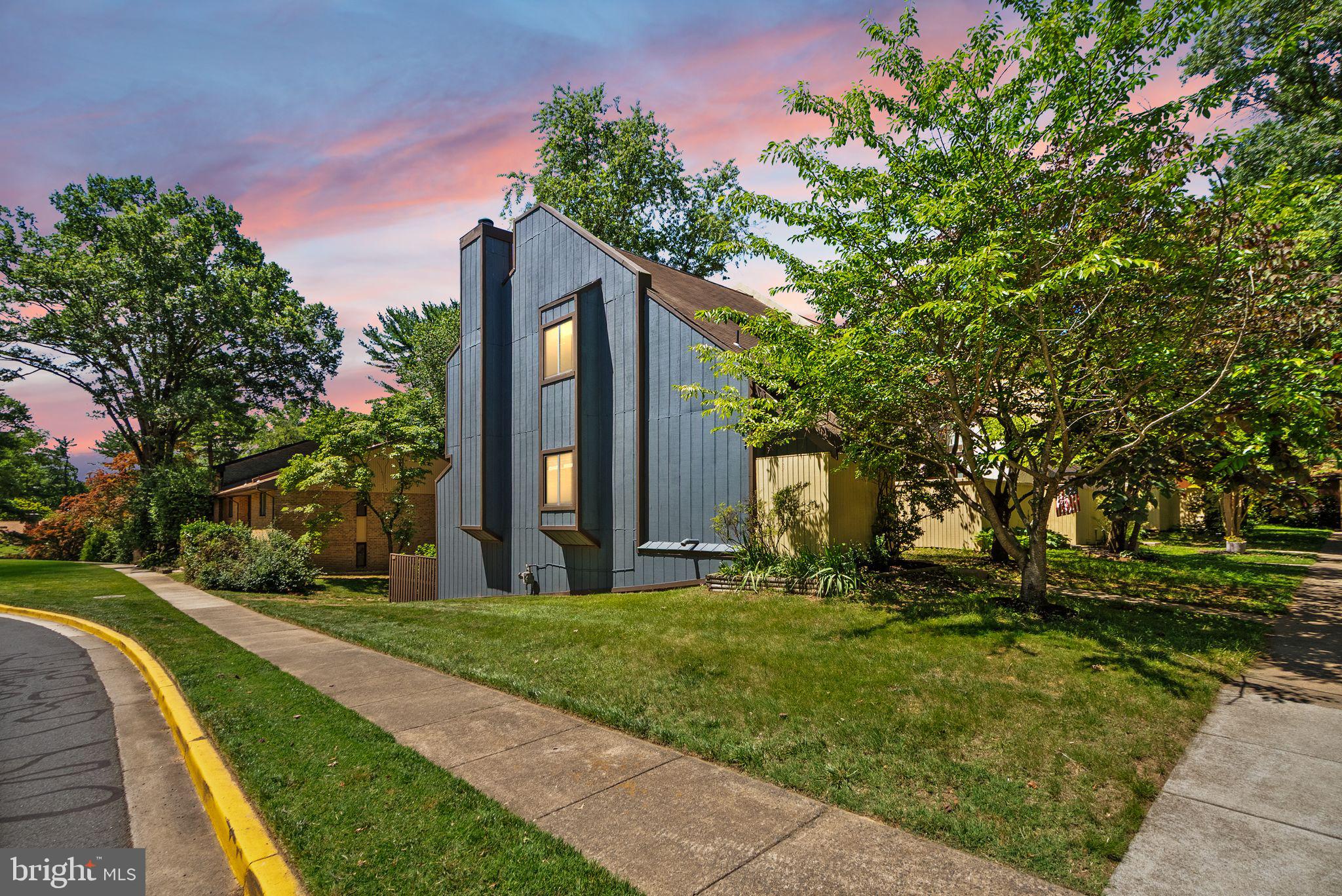 RESTON - Residential