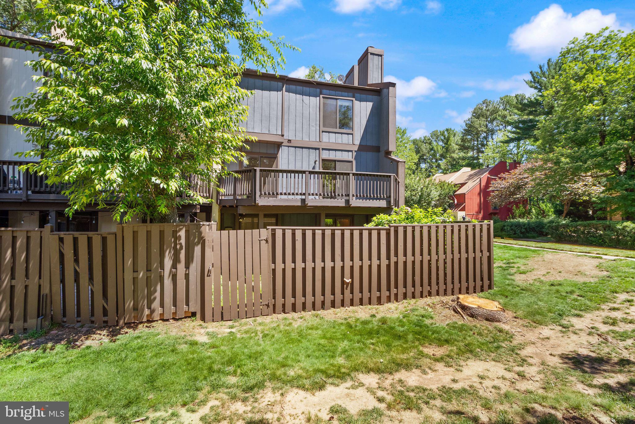 RESTON - Residential