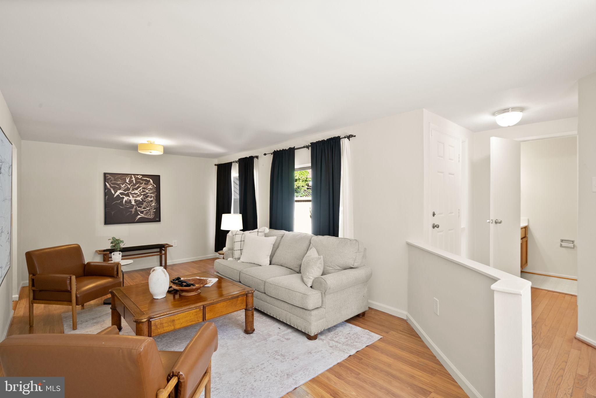 RESTON - Residential