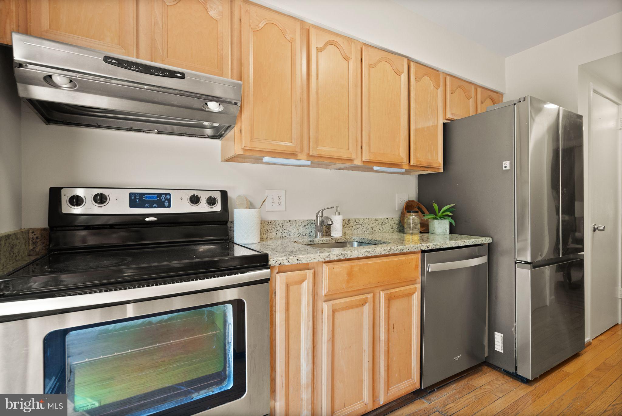 RESTON - Residential