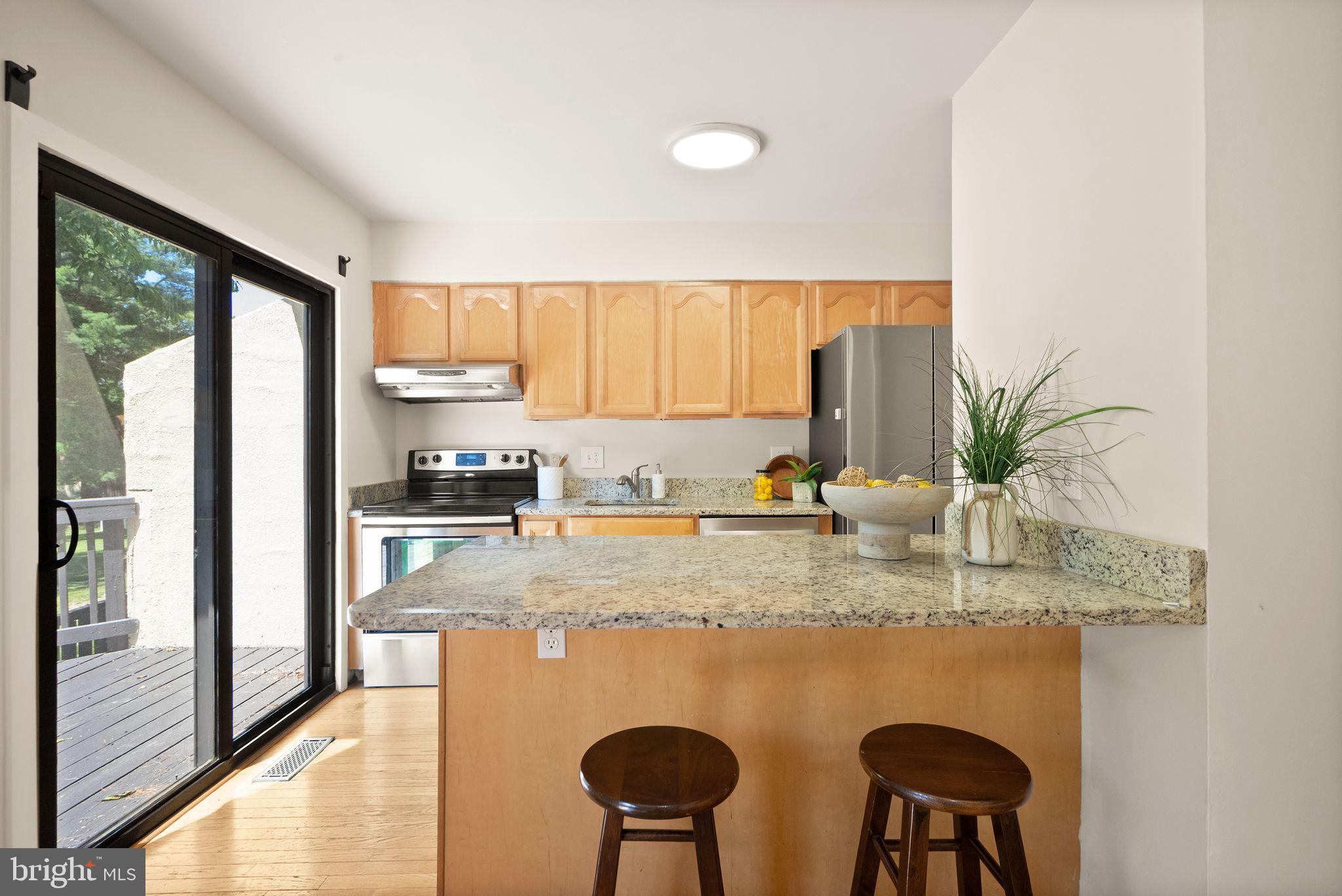 RESTON - Residential