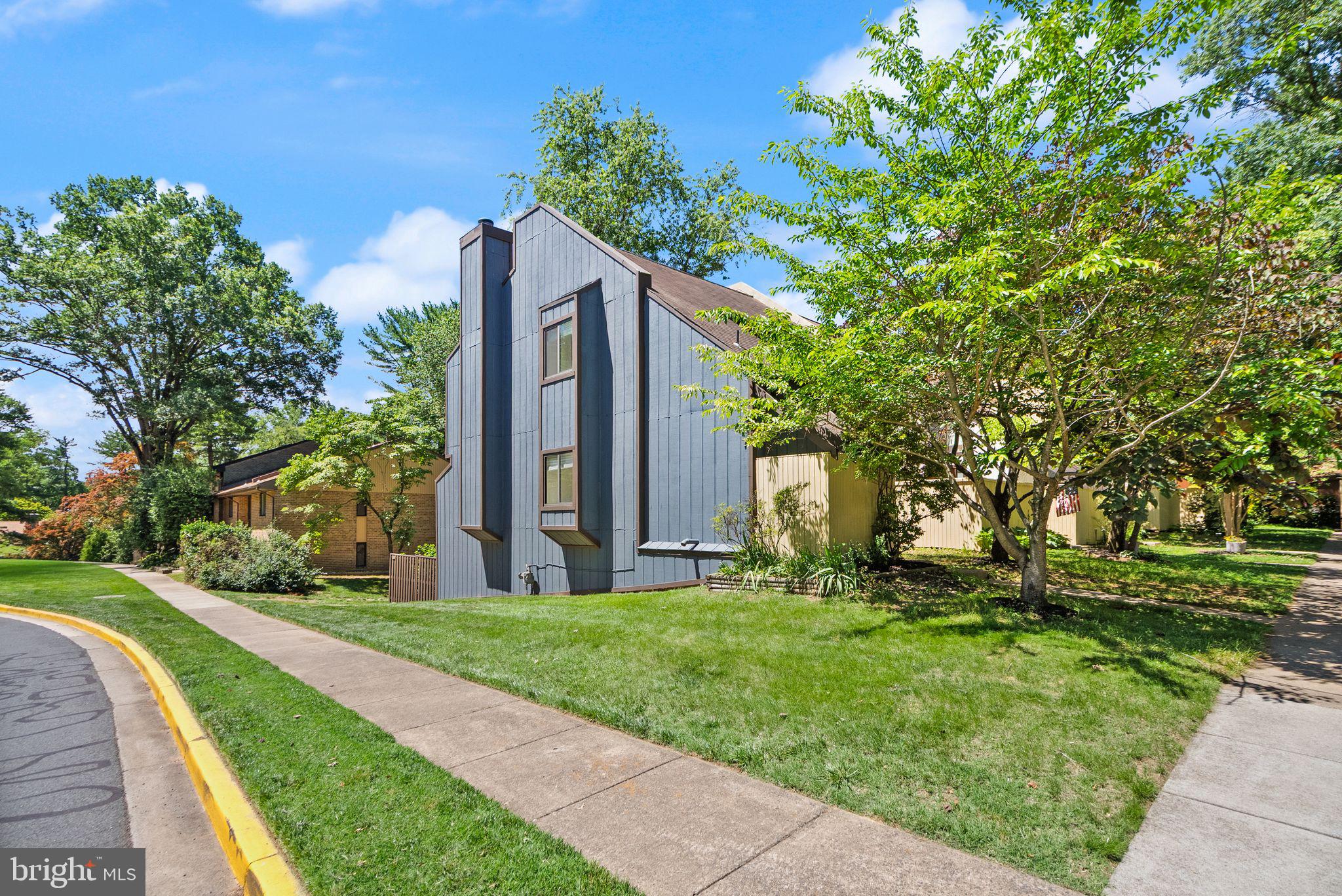 RESTON - Residential