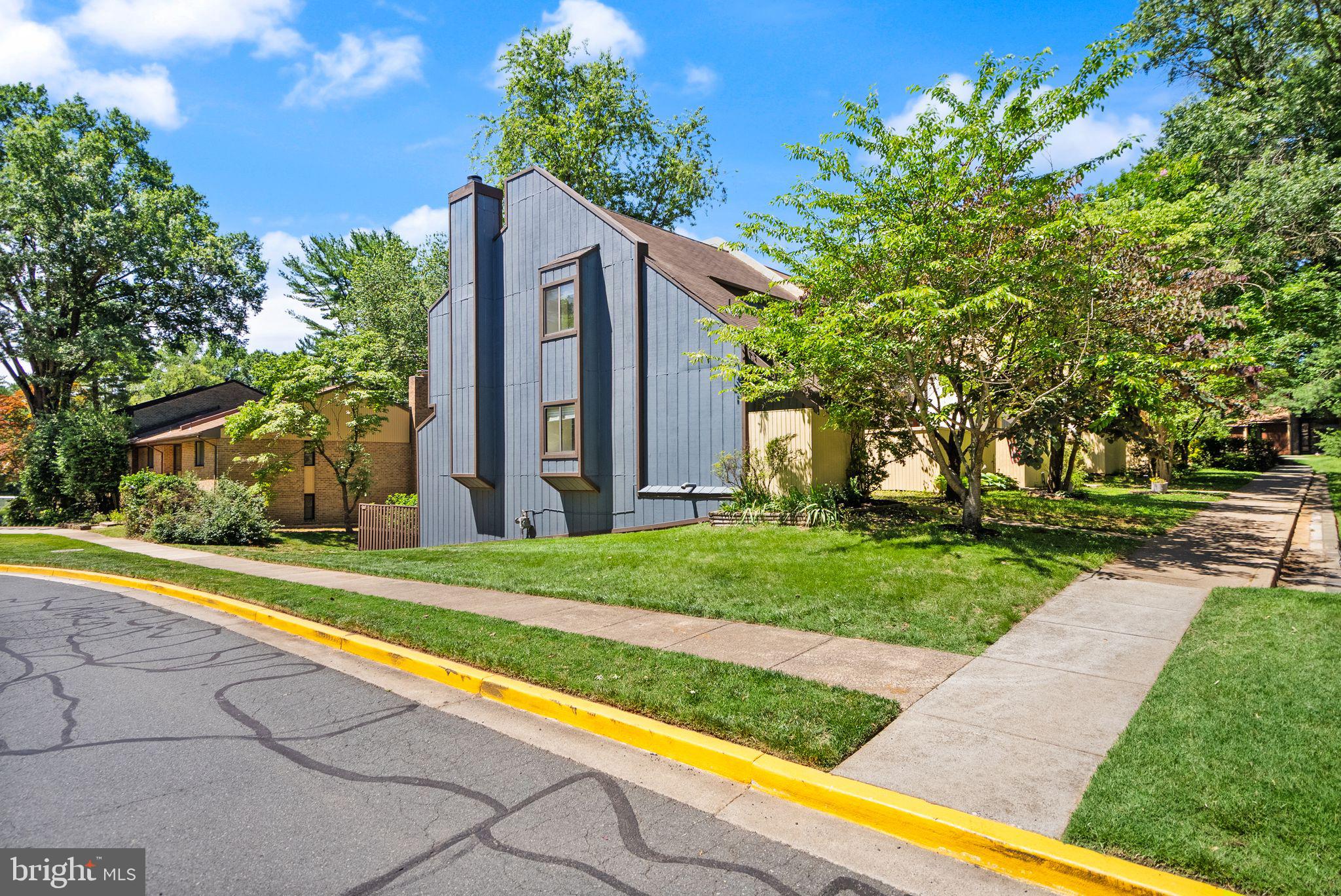 RESTON - Residential