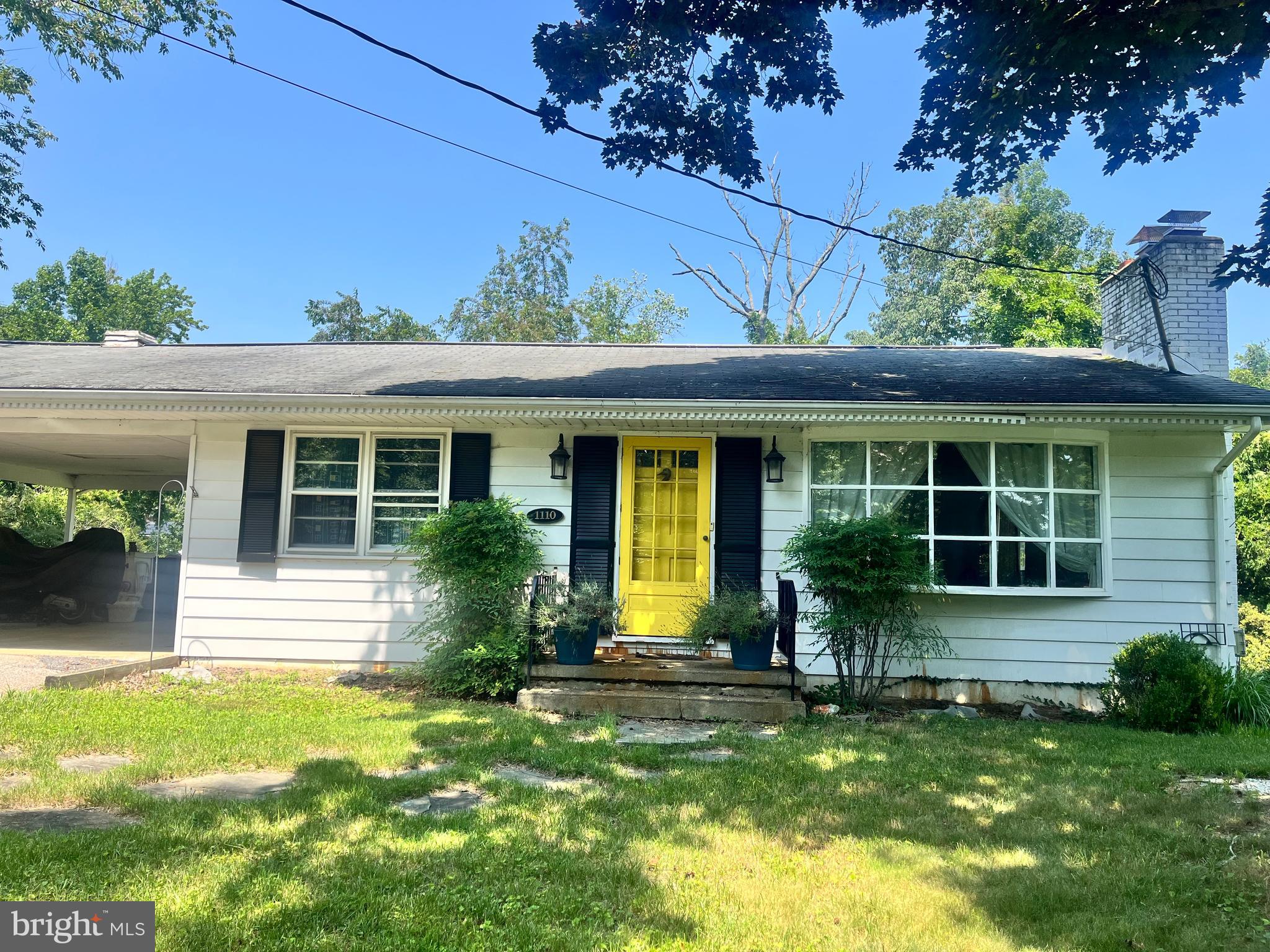 ANNAPOLIS ROADS - Residential