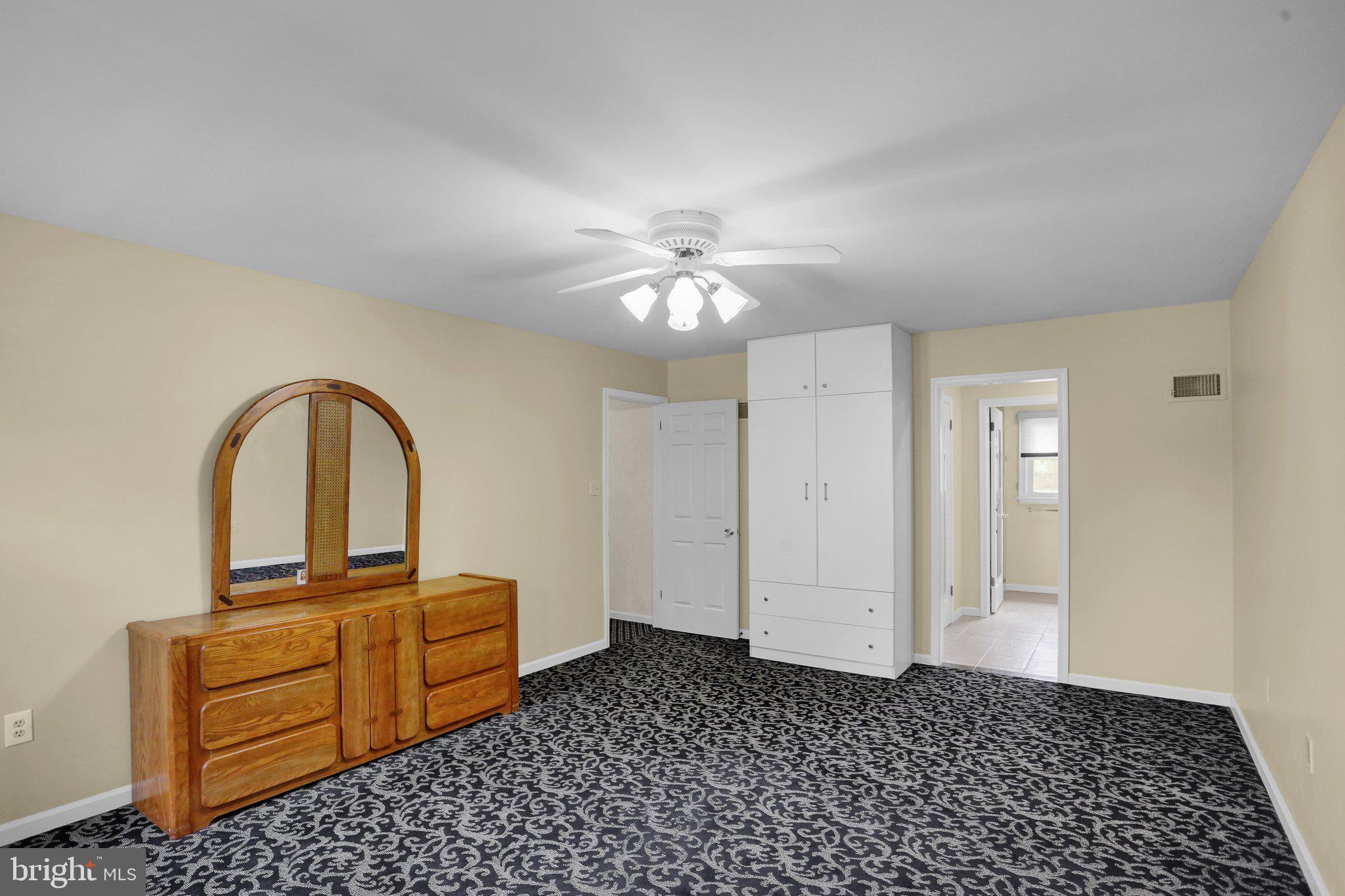 COLONY PARK - Residential