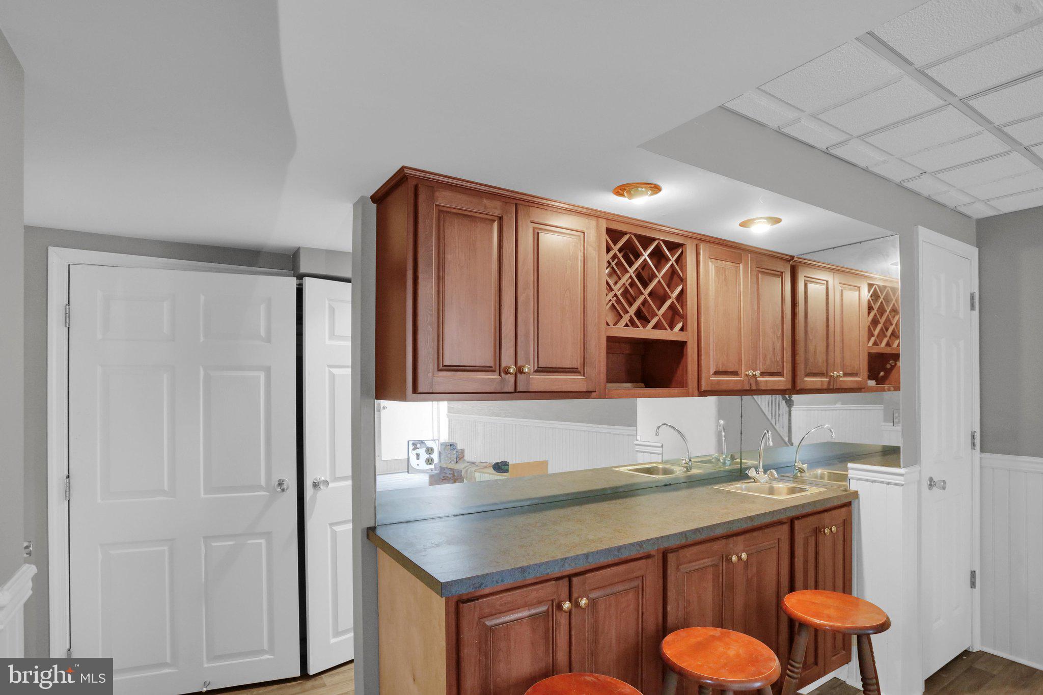 COLONY PARK - Residential