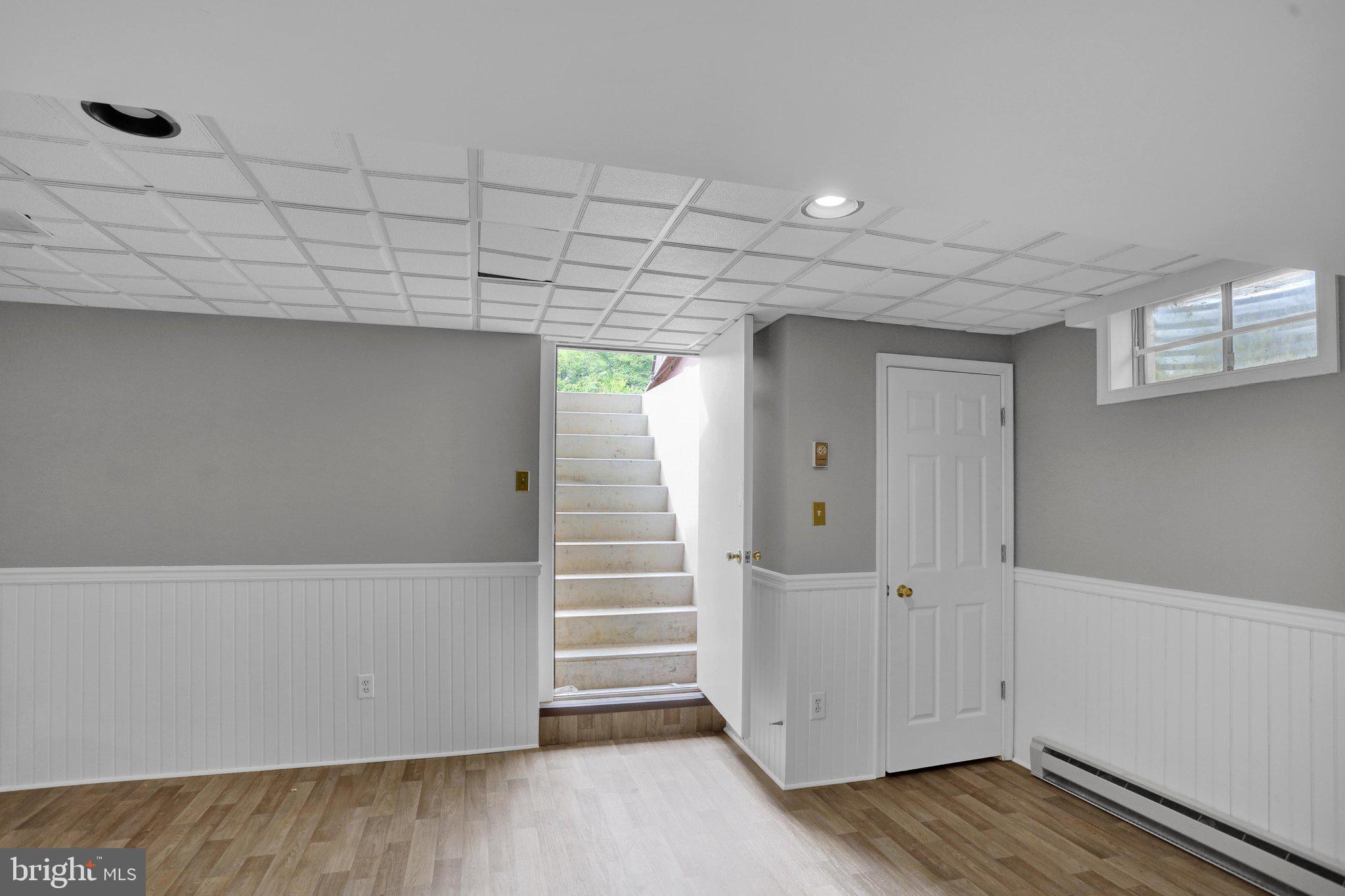 COLONY PARK - Residential